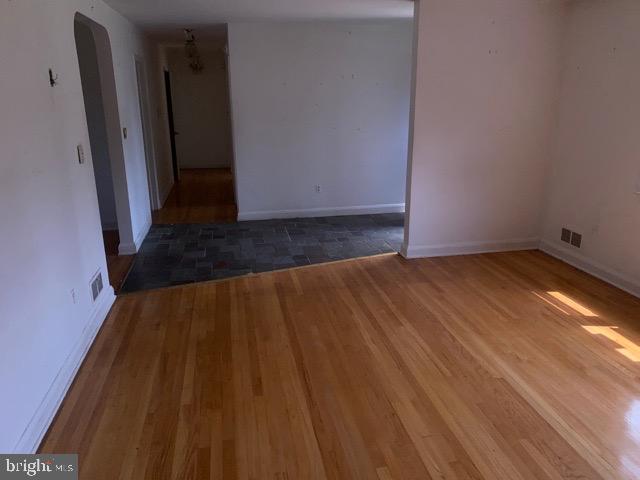 RANDALLSTOWN - Residential