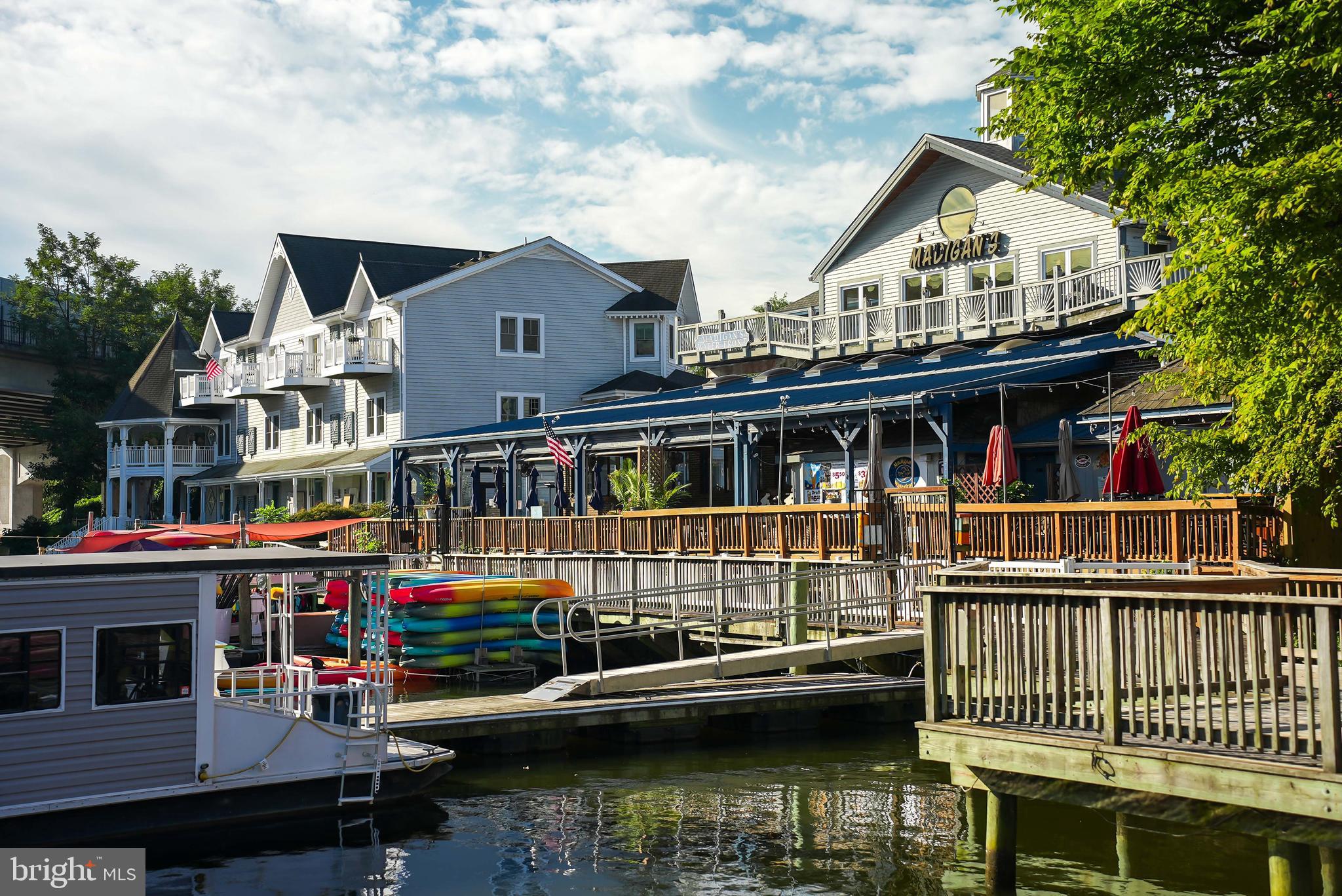 LAKE RIDGE - Residential