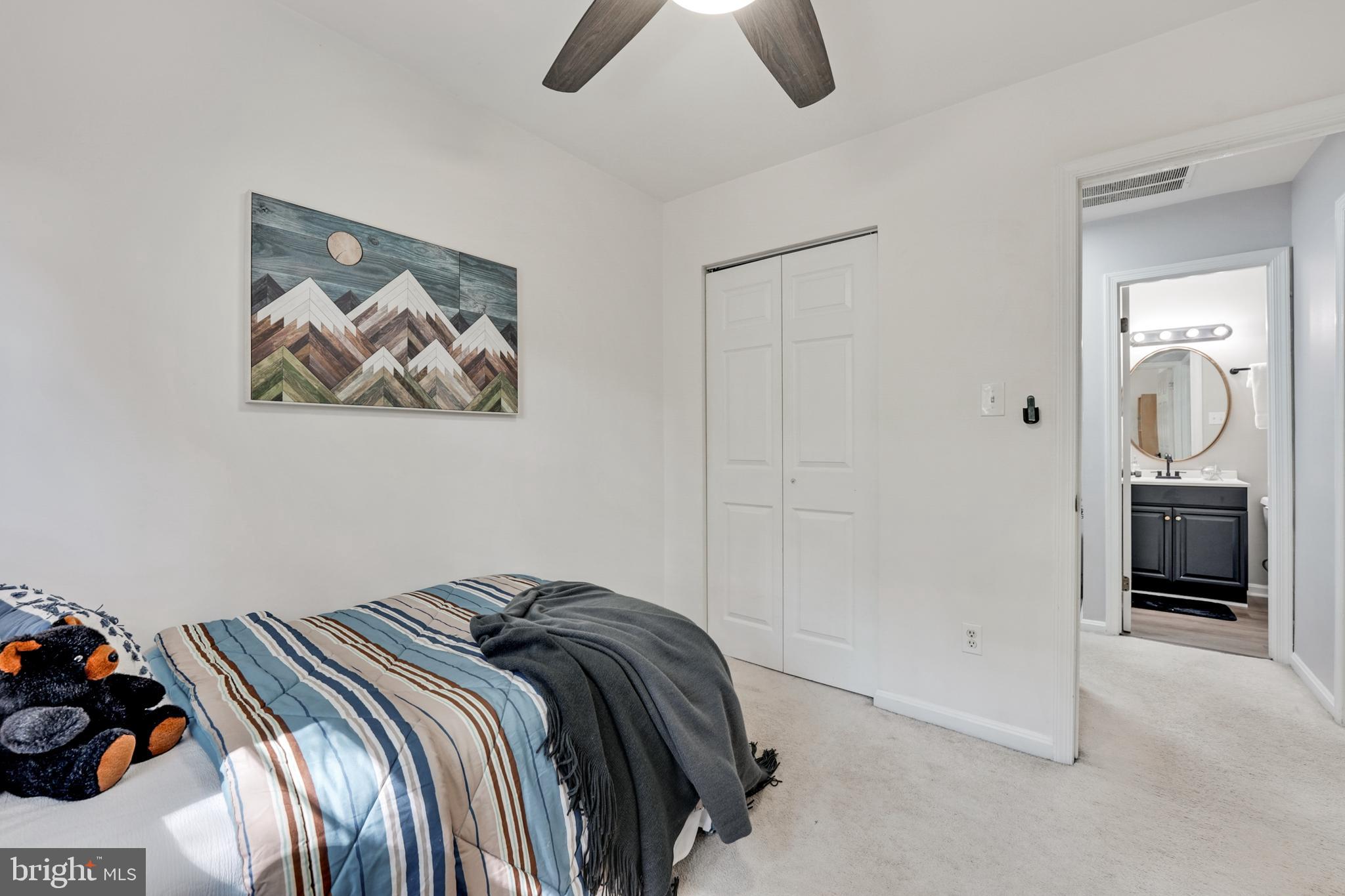 LAKE RIDGE - Residential