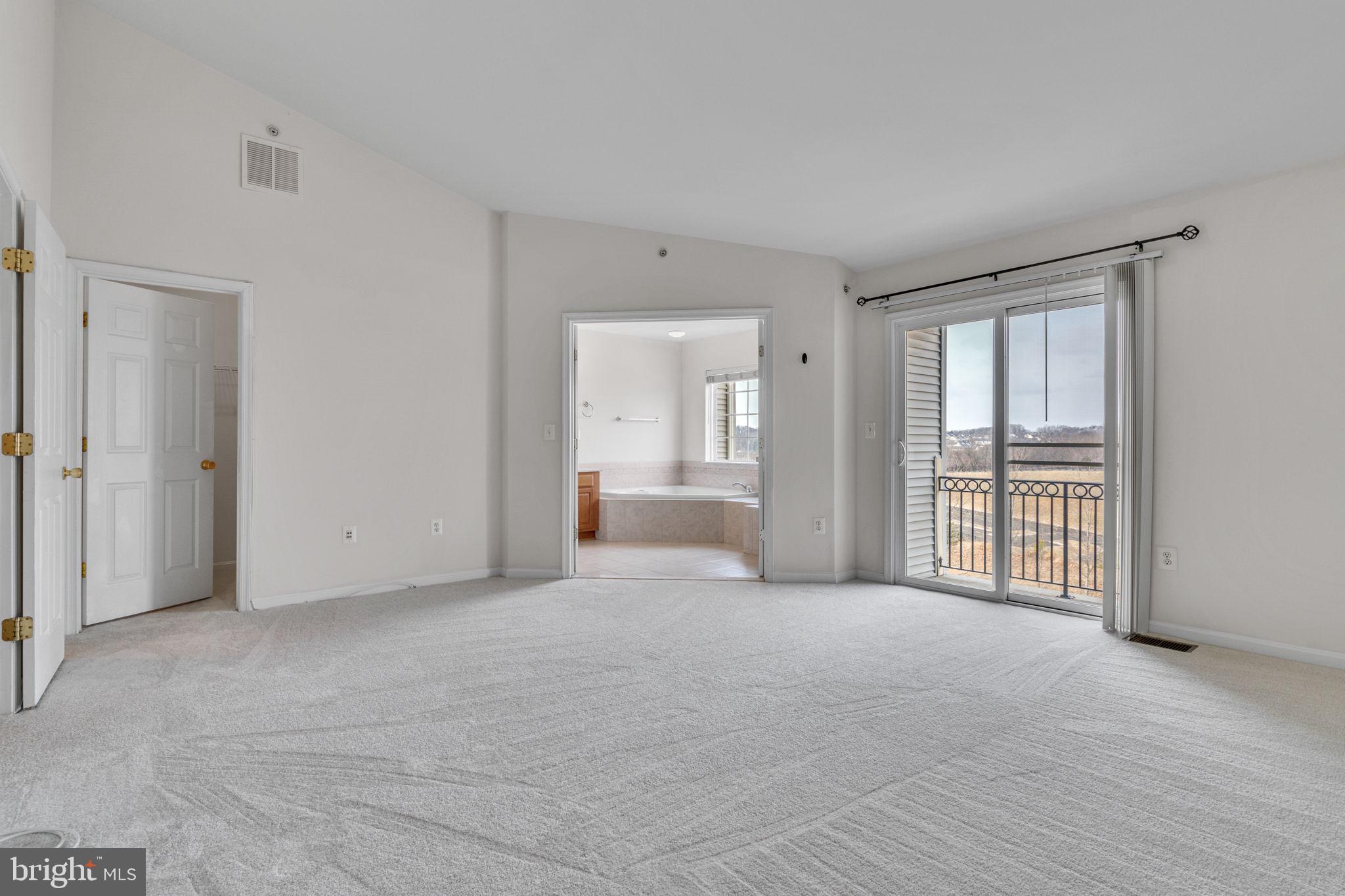 POWELLS RUN VILLAGE COND - Residential