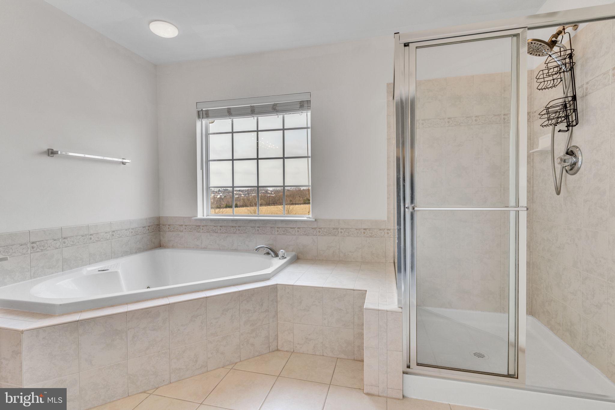 POWELLS RUN VILLAGE COND - Residential