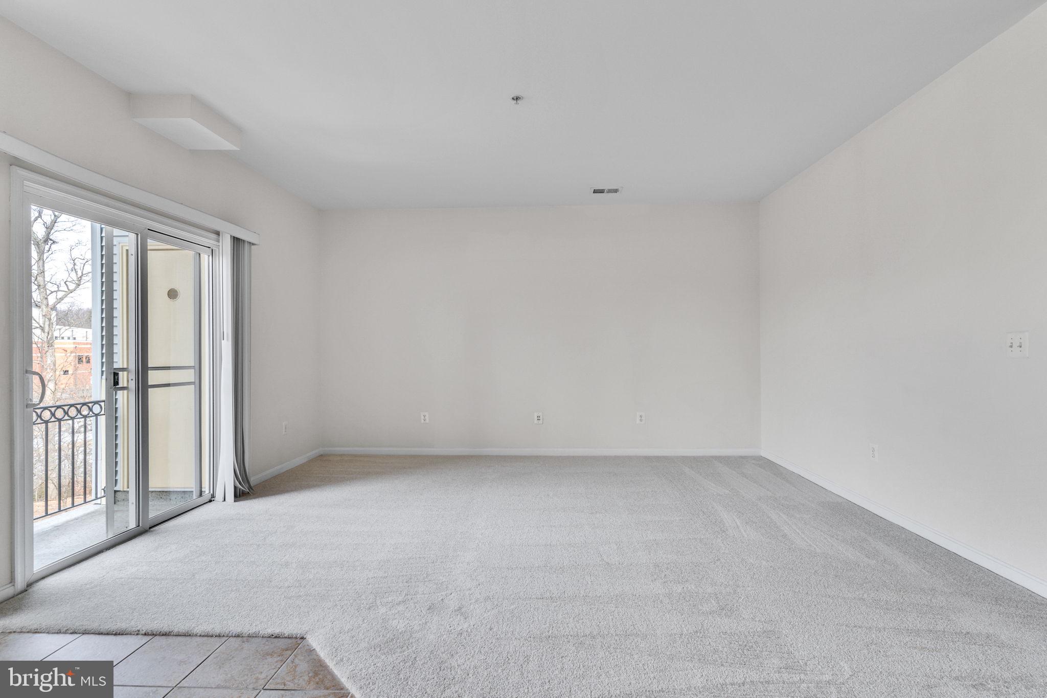 POWELLS RUN VILLAGE COND - Residential