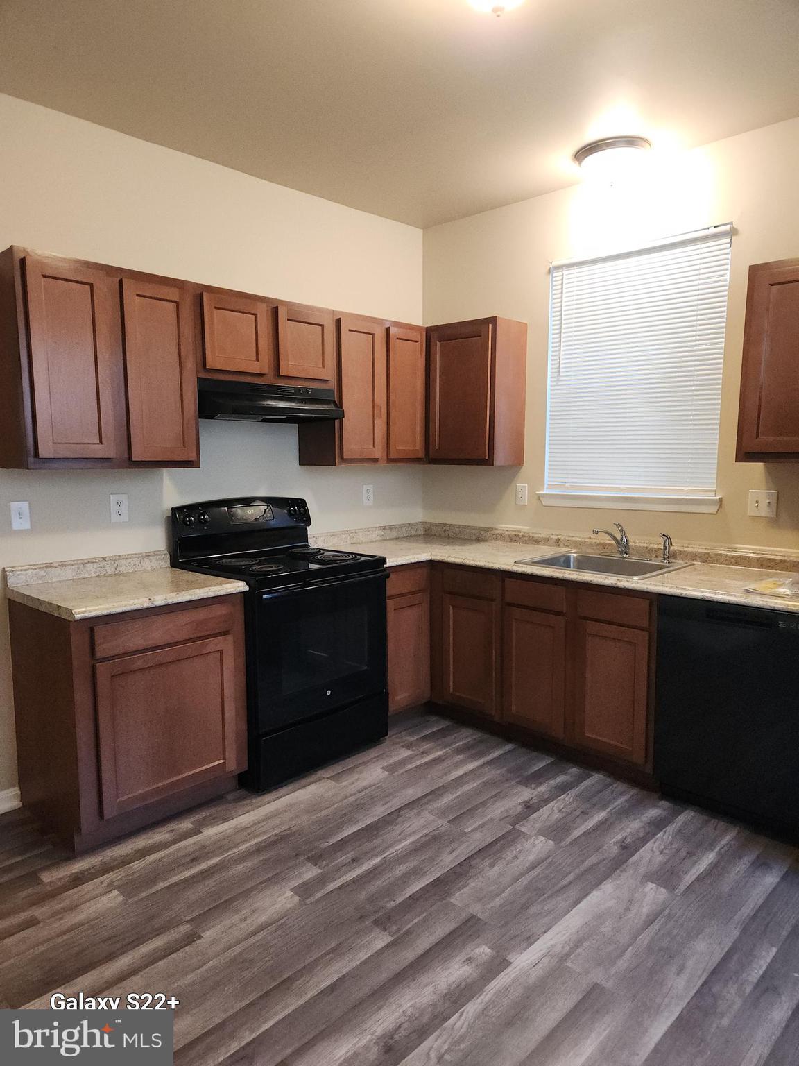 HILL OAKS CONDO - Residential