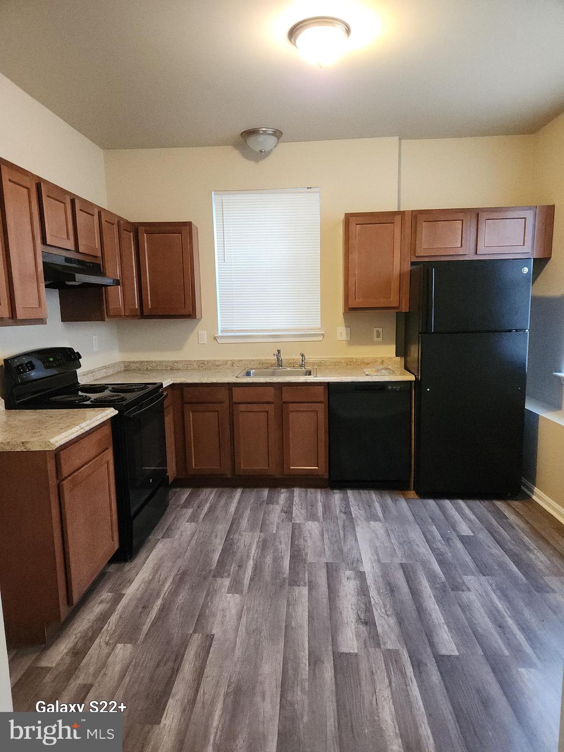 HILL OAKS CONDO - Residential