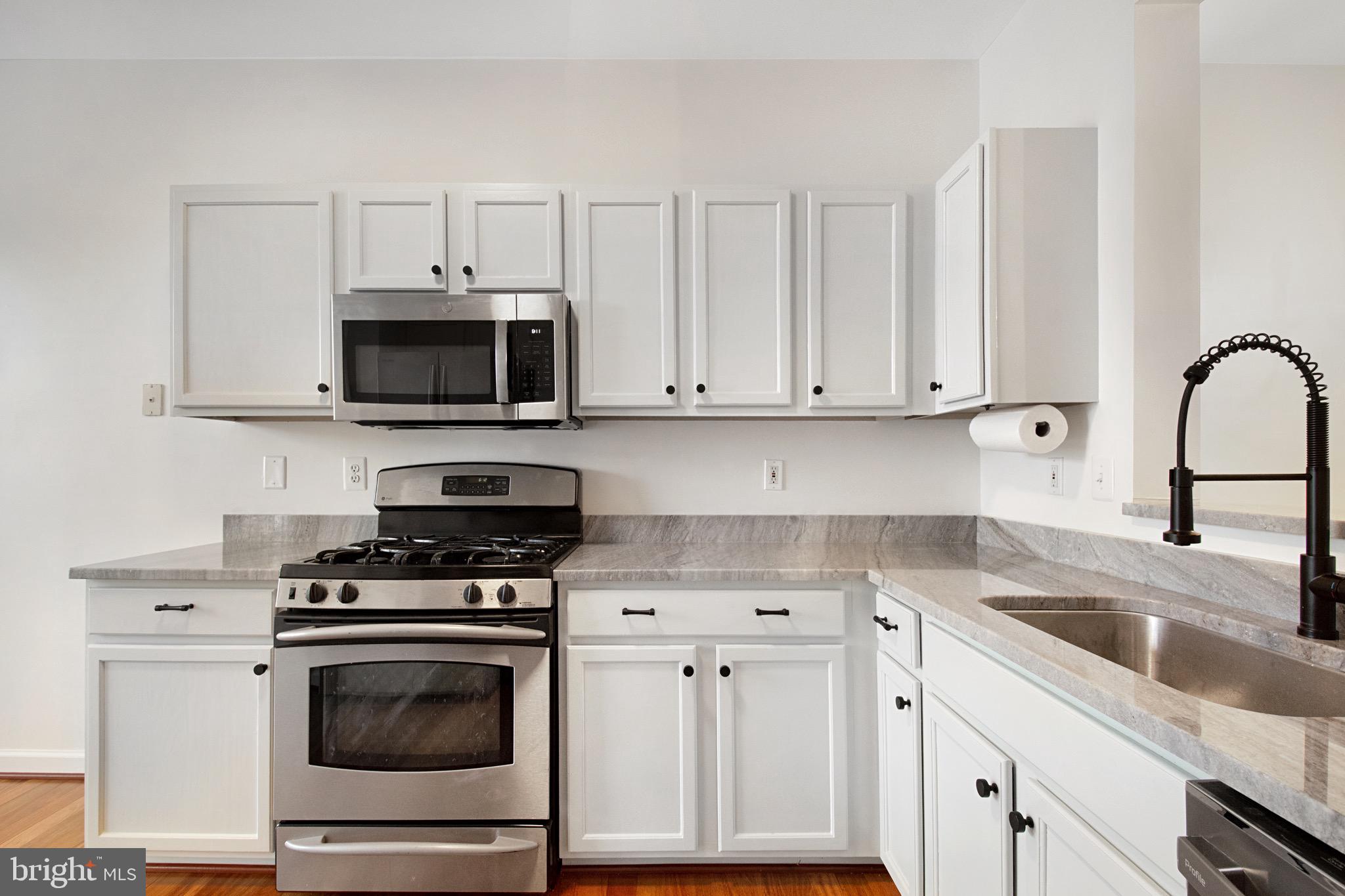 PINEY ORCHARD - Residential