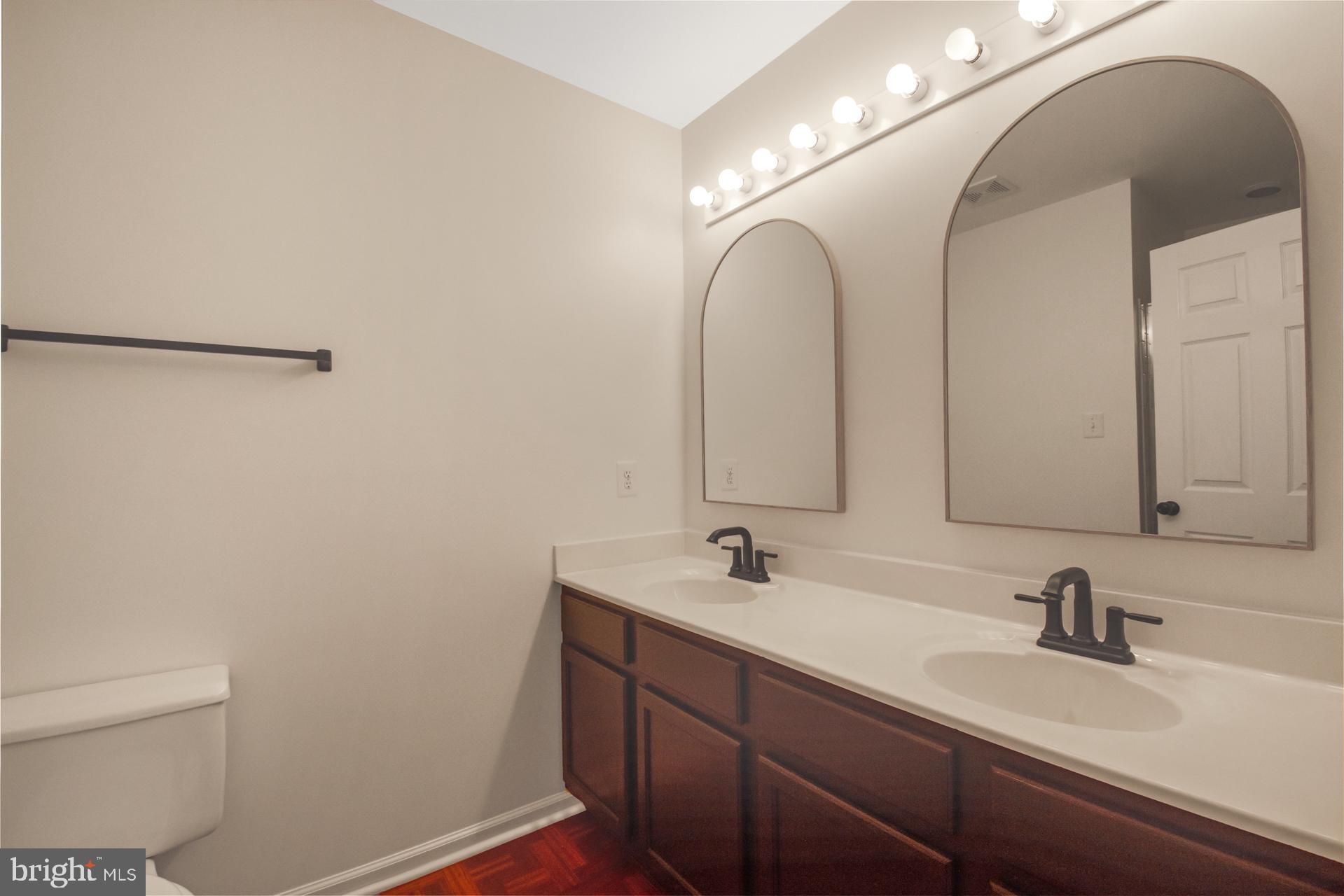 PINEY ORCHARD - Residential