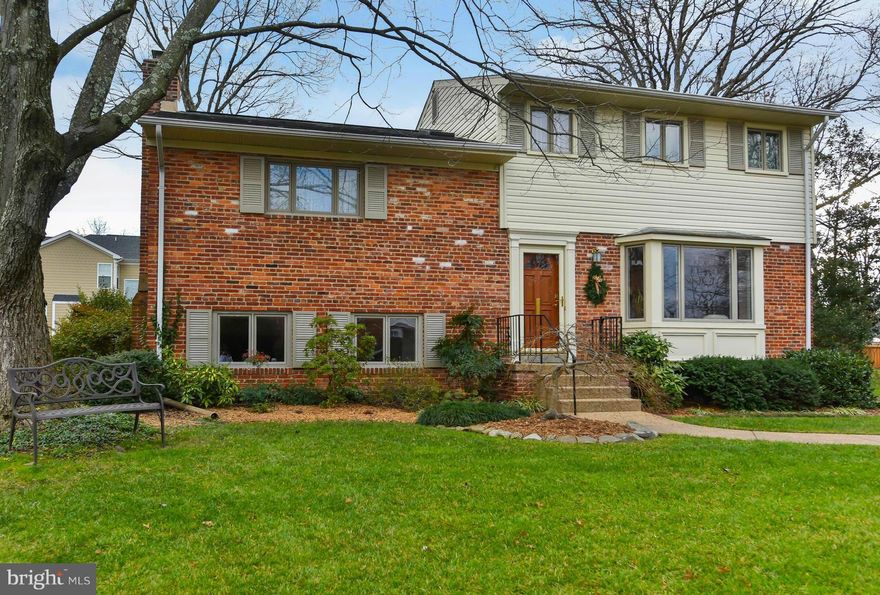 This beautifully maintained home boasts 5 bedrooms and a cul de sac location. Updated, eat in kitchen with stainless and granite. Large windows and skylight allow light to flood inside. Large landscaped back yard with patio and pergola. 5 levels means plenty of room for everyone. Wood burning fp in family room, lots of storage and energy efficiency make this your next home!