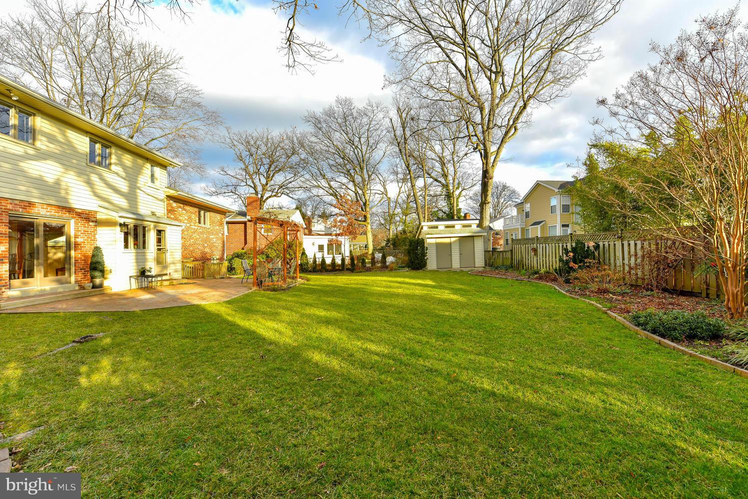 BEVERLEY ESTATES - Residential