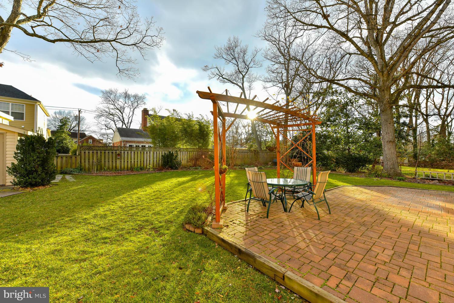 BEVERLEY ESTATES - Residential