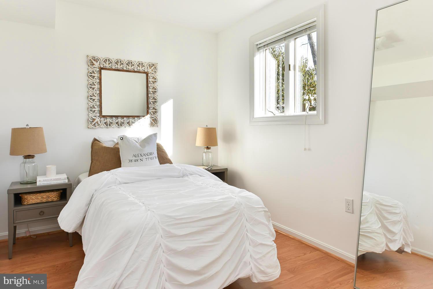 BEVERLEY ESTATES - Residential