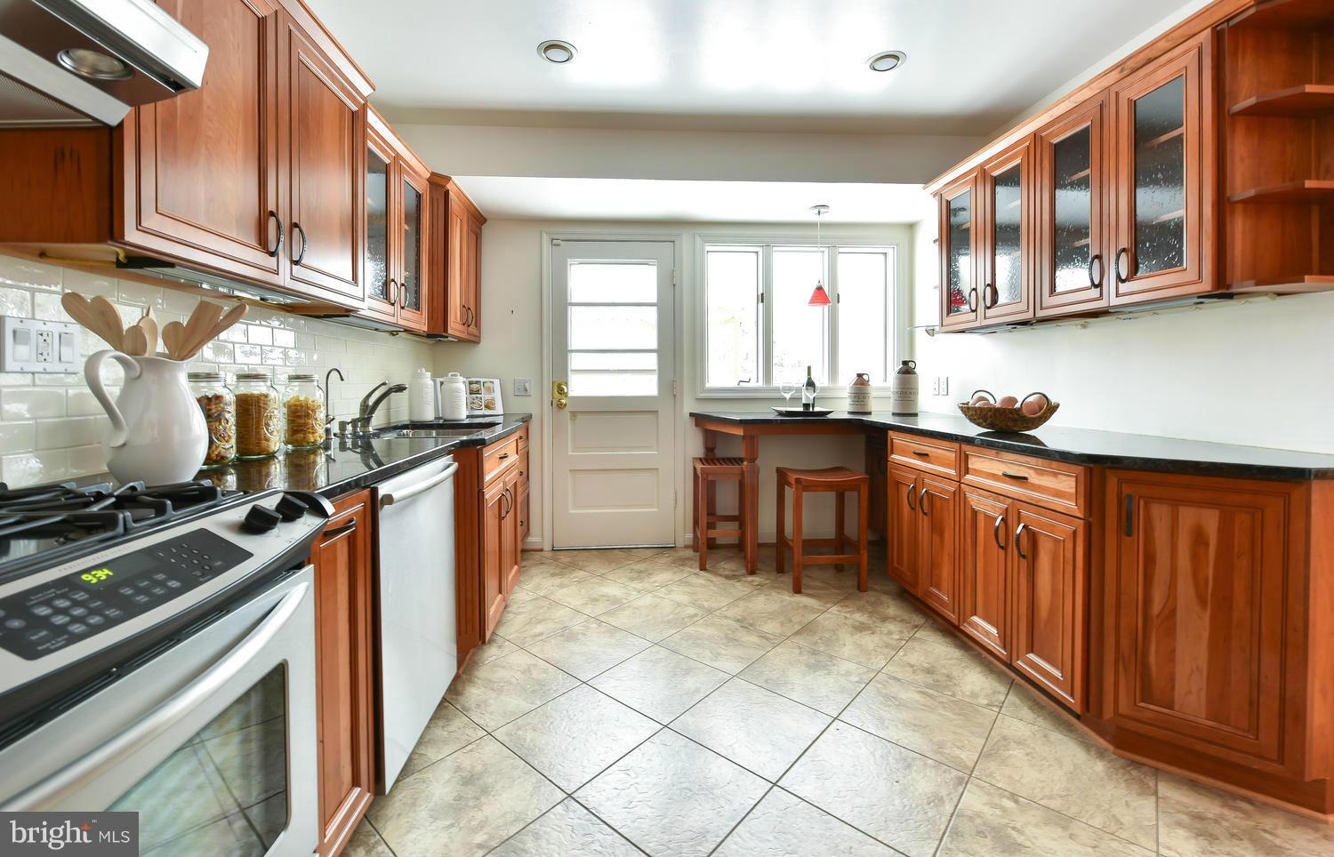 BEVERLEY ESTATES - Residential