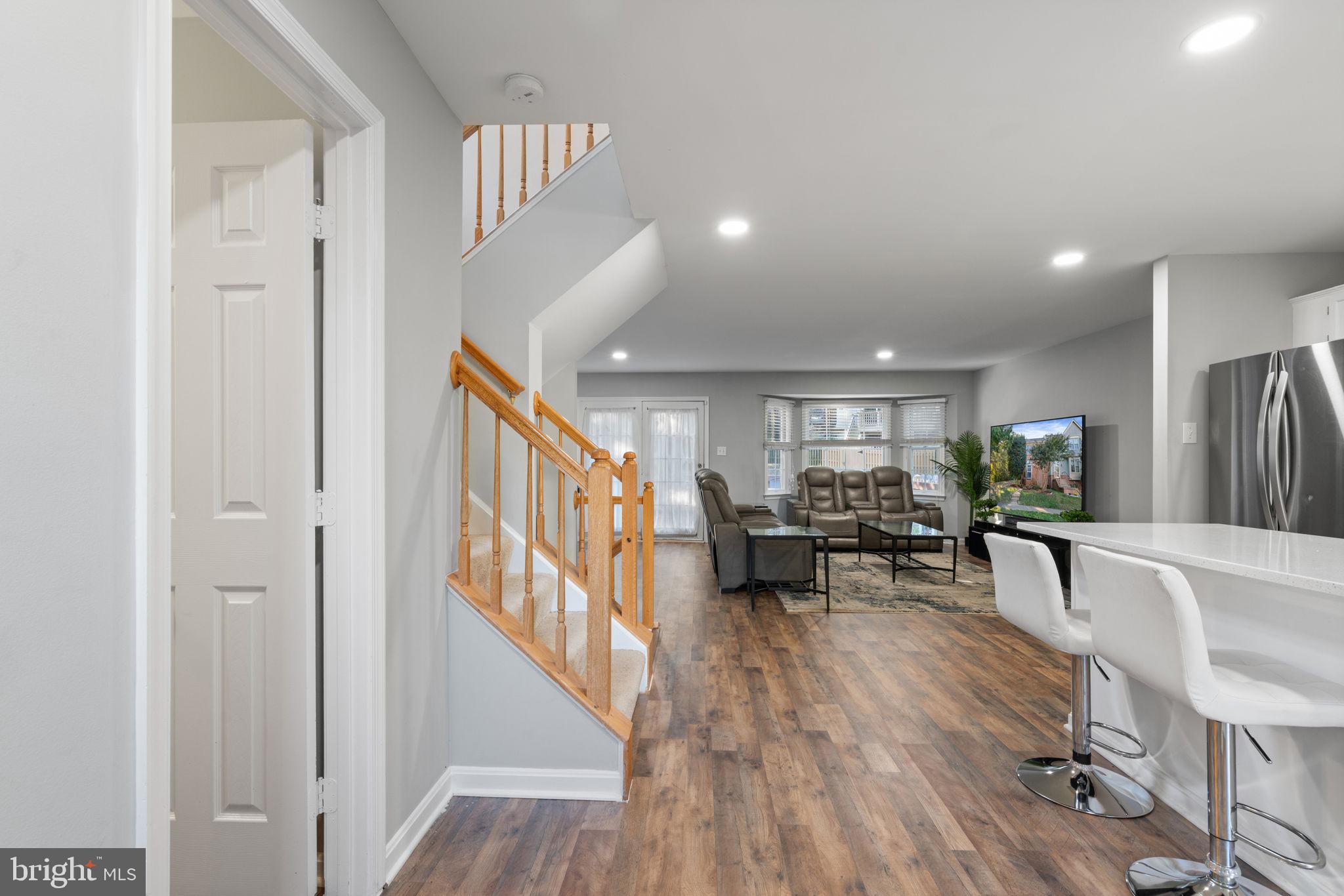12438 ABBEY KNOLL COURT