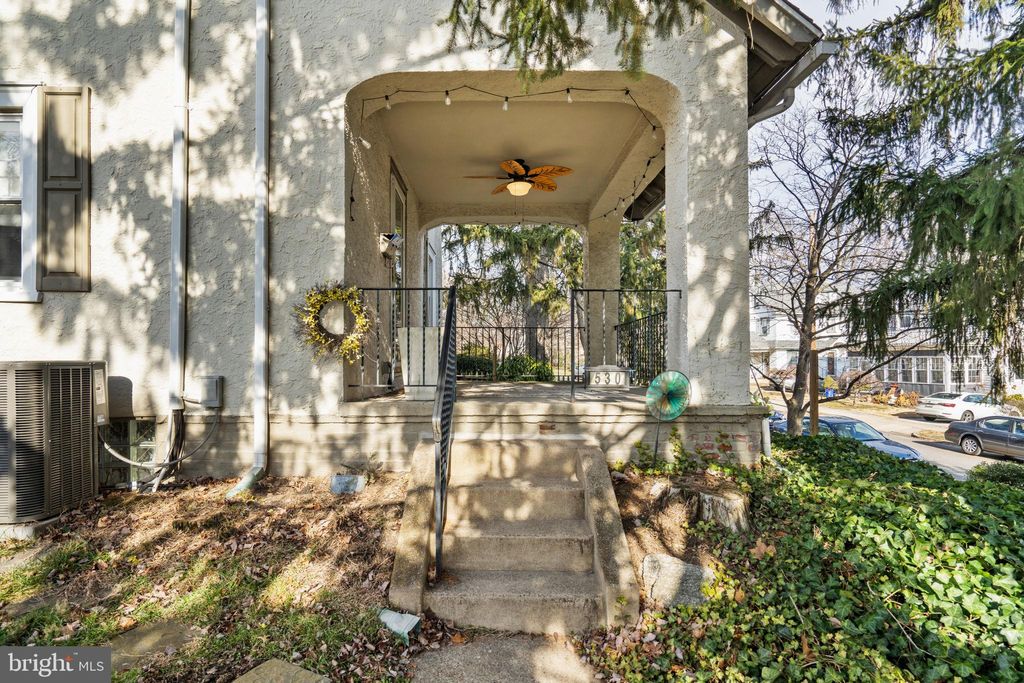 Photo of 530 E Manoa Road, HAVERTOWN, PA 19083 (MLS # PADE2105732)