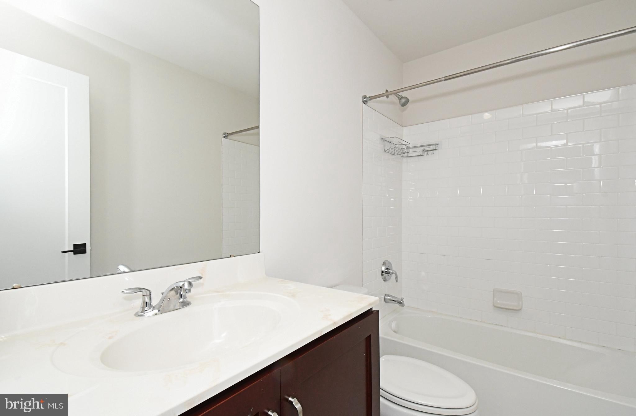 WHITE SPRINGS AT PROVIDENCE - Residential Lease