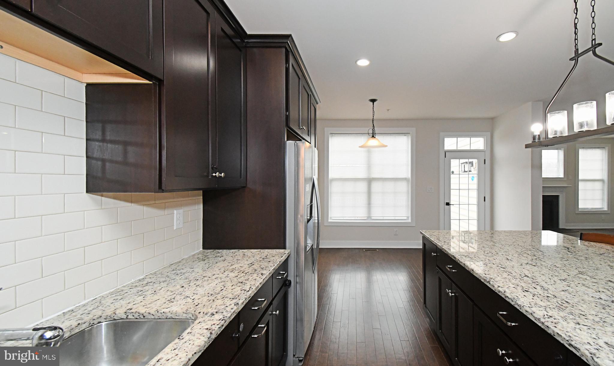 WHITE SPRINGS AT PROVIDENCE - Residential Lease