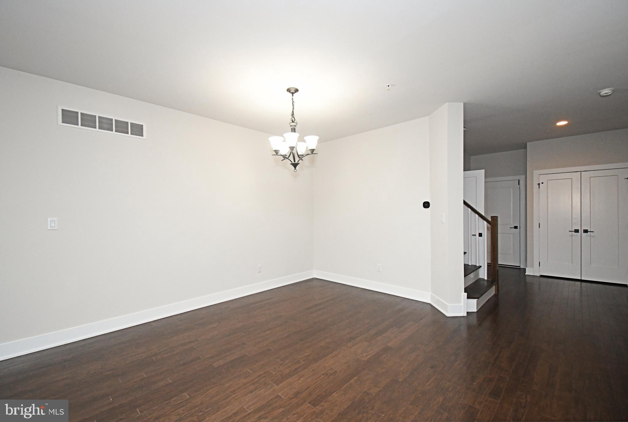 WHITE SPRINGS AT PROVIDENCE - Residential Lease