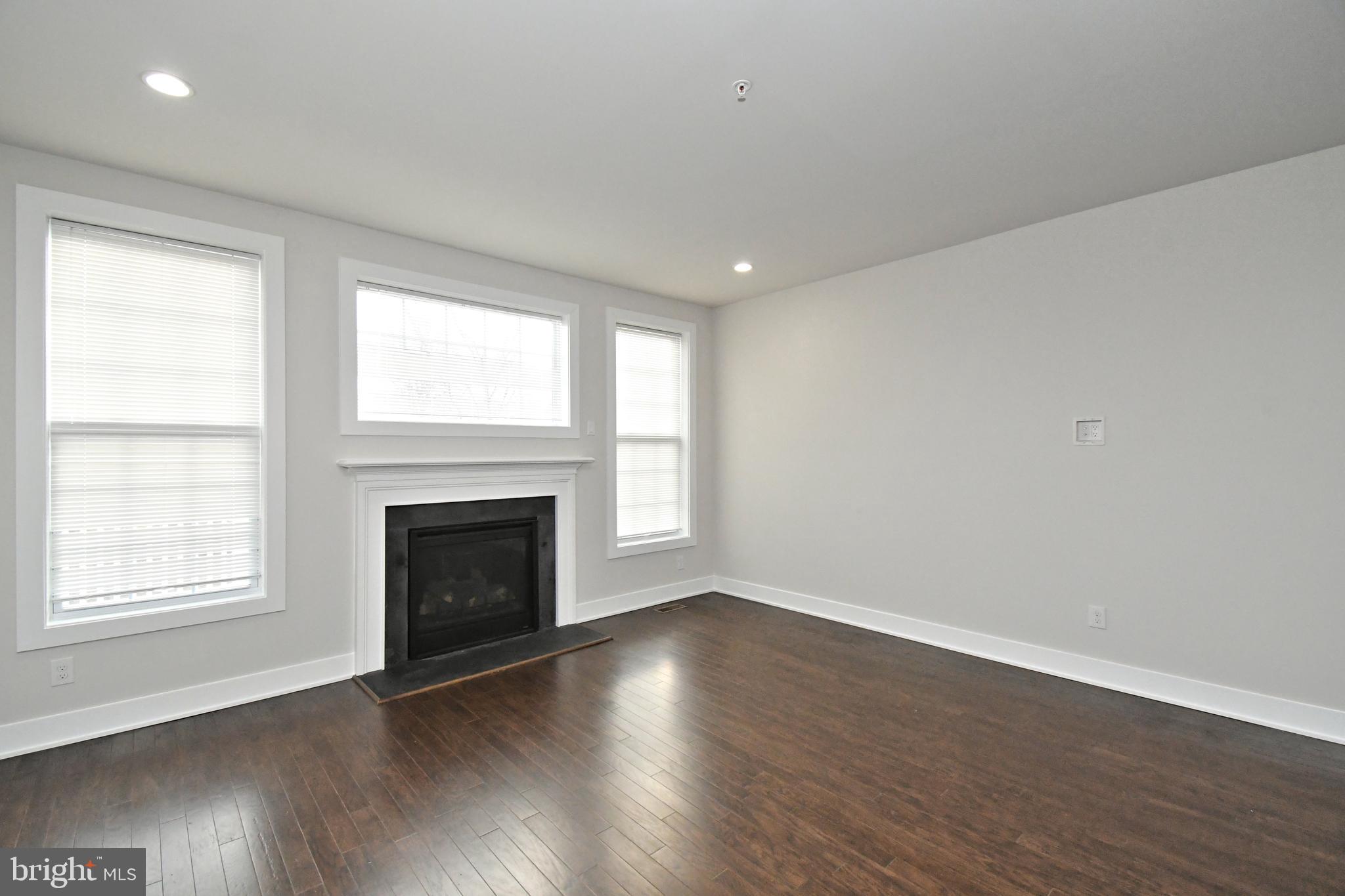 WHITE SPRINGS AT PROVIDENCE - Residential Lease