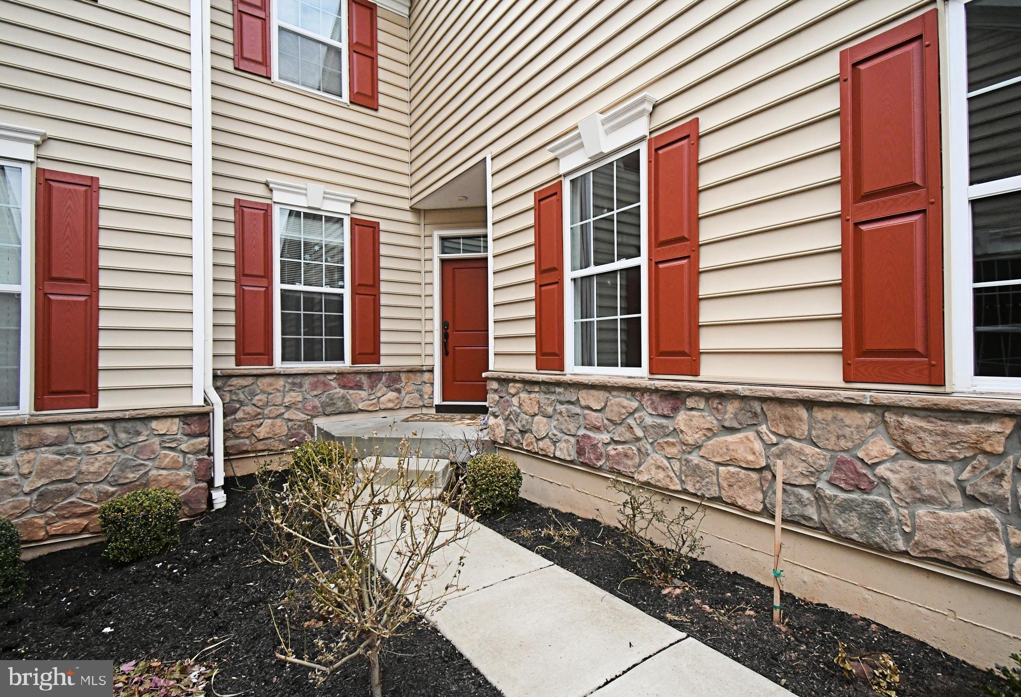 WHITE SPRINGS AT PROVIDENCE - Residential Lease