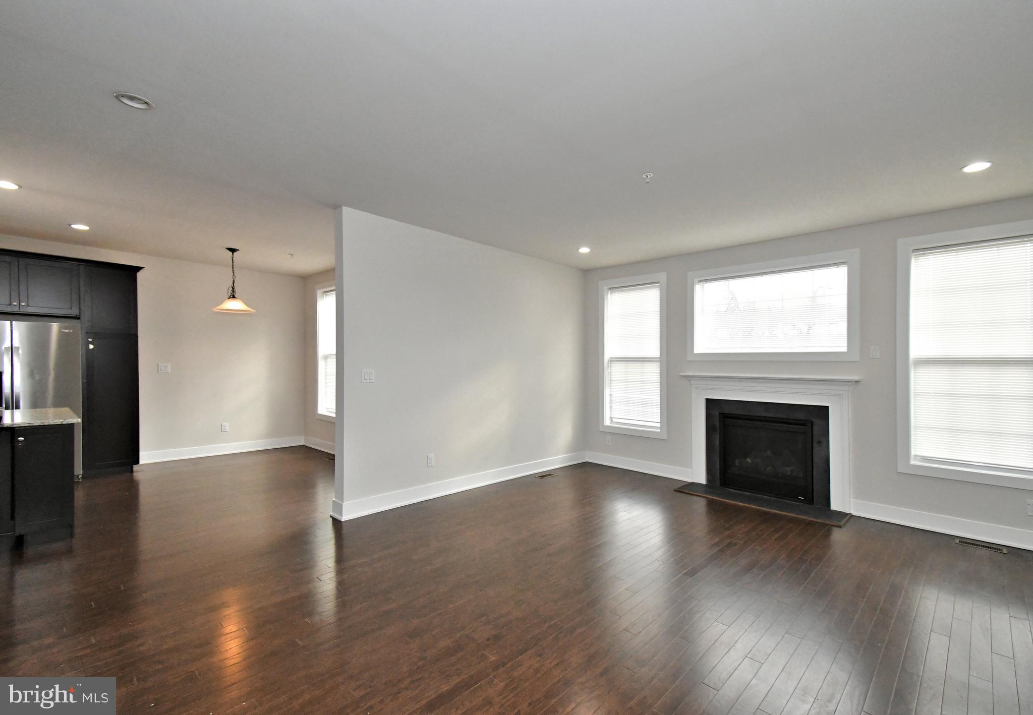 WHITE SPRINGS AT PROVIDENCE - Residential Lease