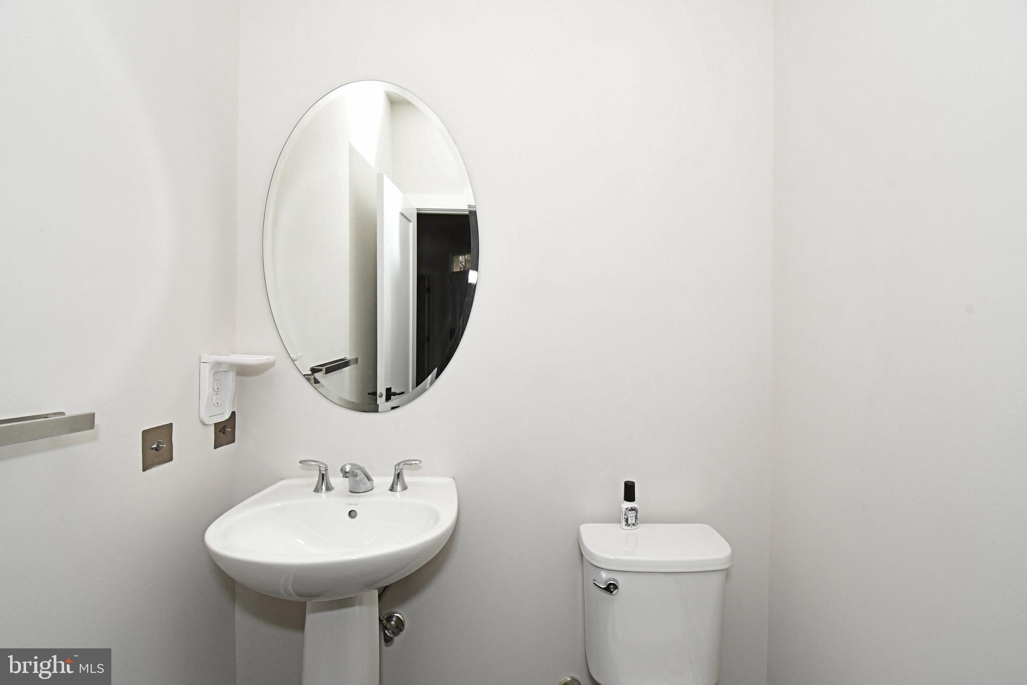 WHITE SPRINGS AT PROVIDENCE - Residential Lease