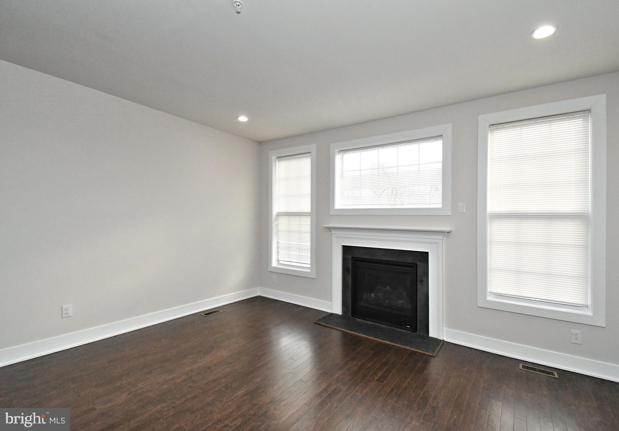 WHITE SPRINGS AT PROVIDENCE - Residential Lease