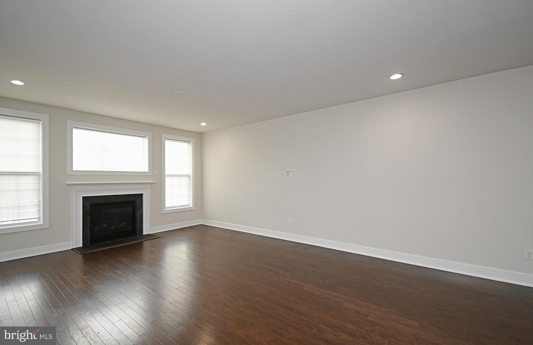 WHITE SPRINGS AT PROVIDENCE - Residential Lease