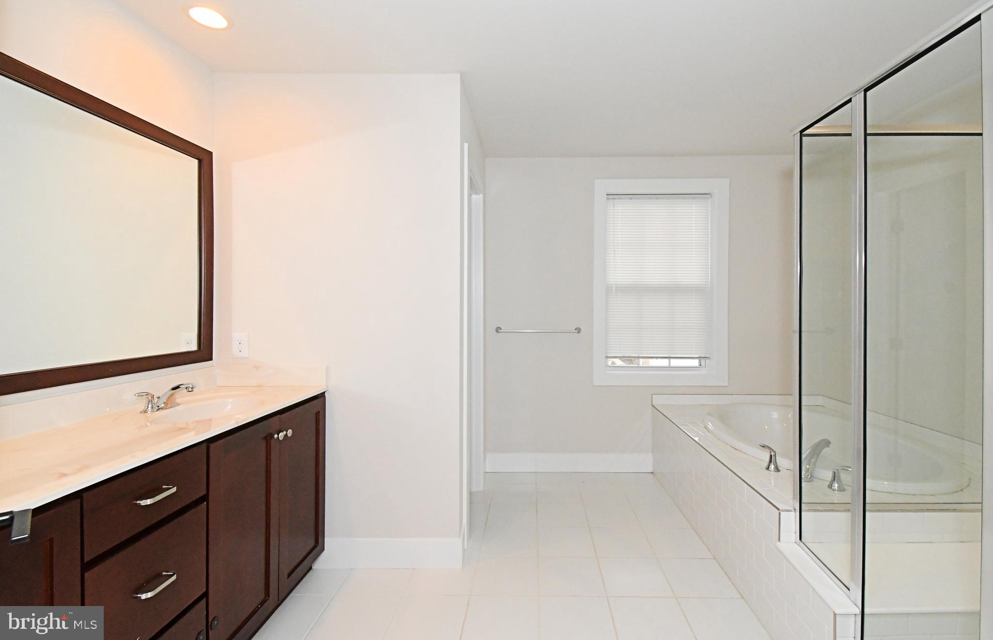 WHITE SPRINGS AT PROVIDENCE - Residential Lease