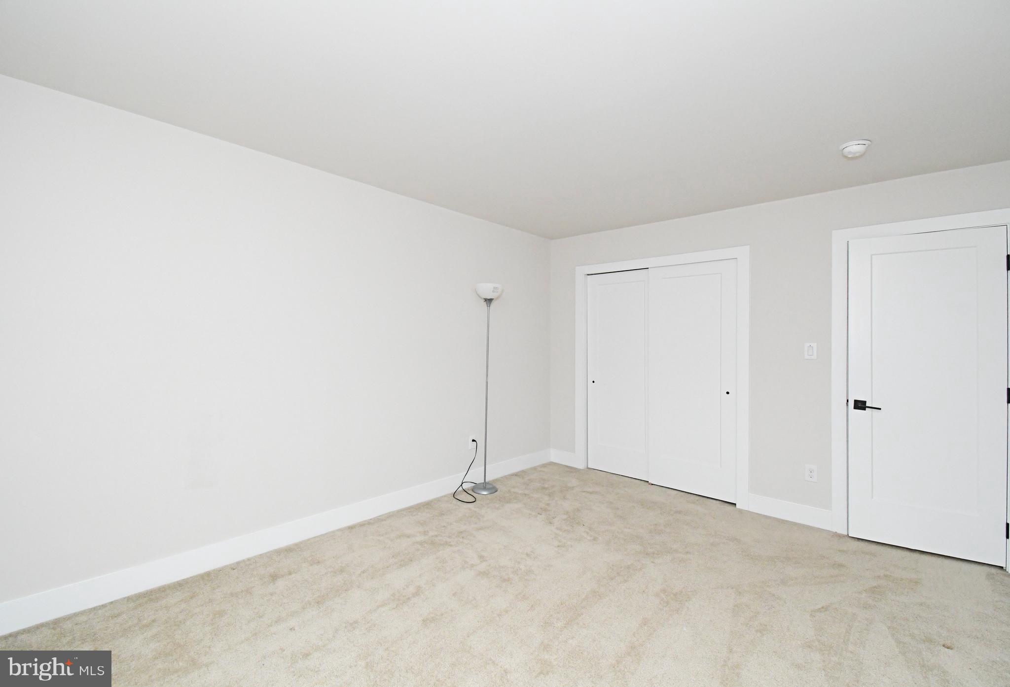 WHITE SPRINGS AT PROVIDENCE - Residential Lease