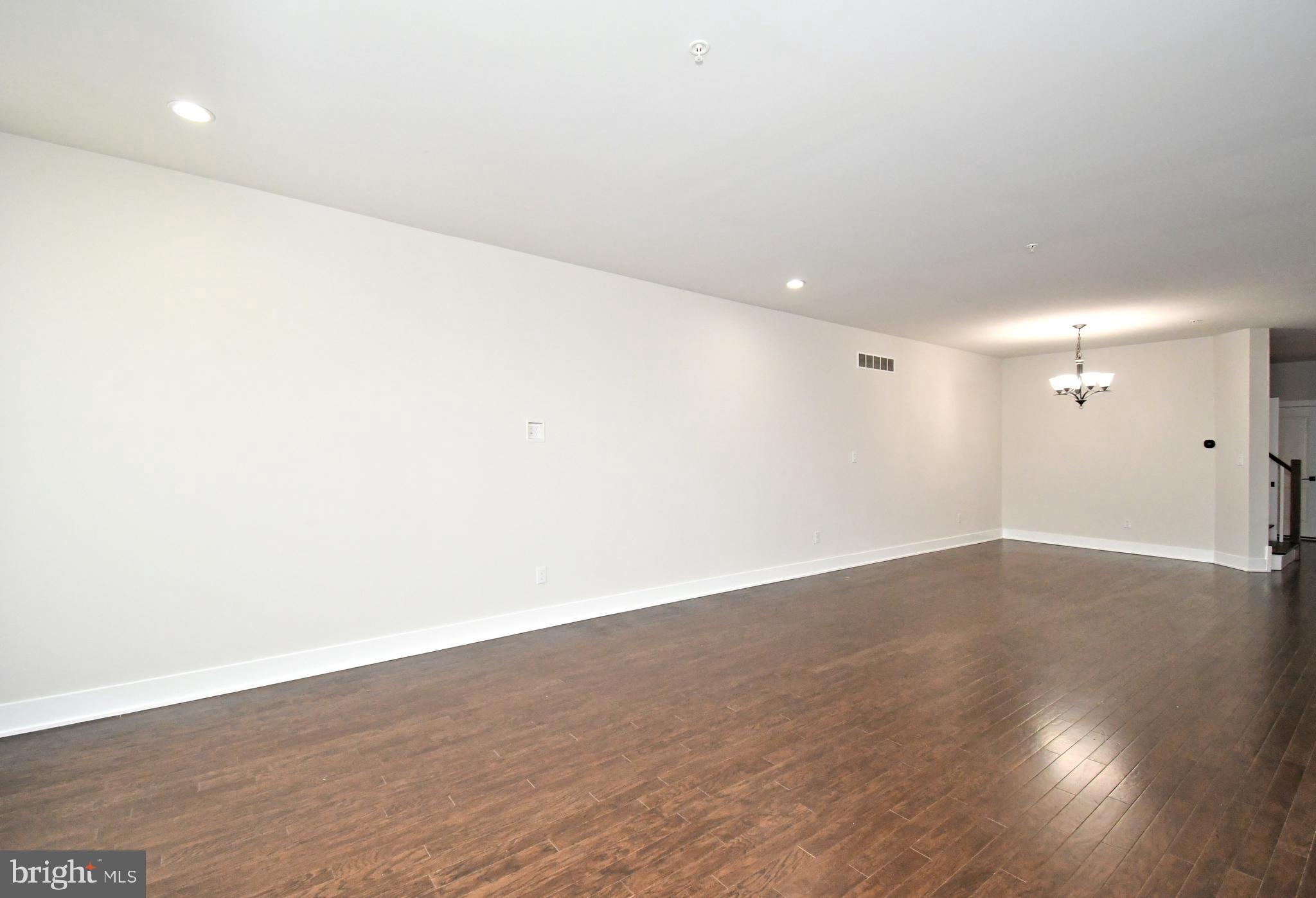 WHITE SPRINGS AT PROVIDENCE - Residential Lease