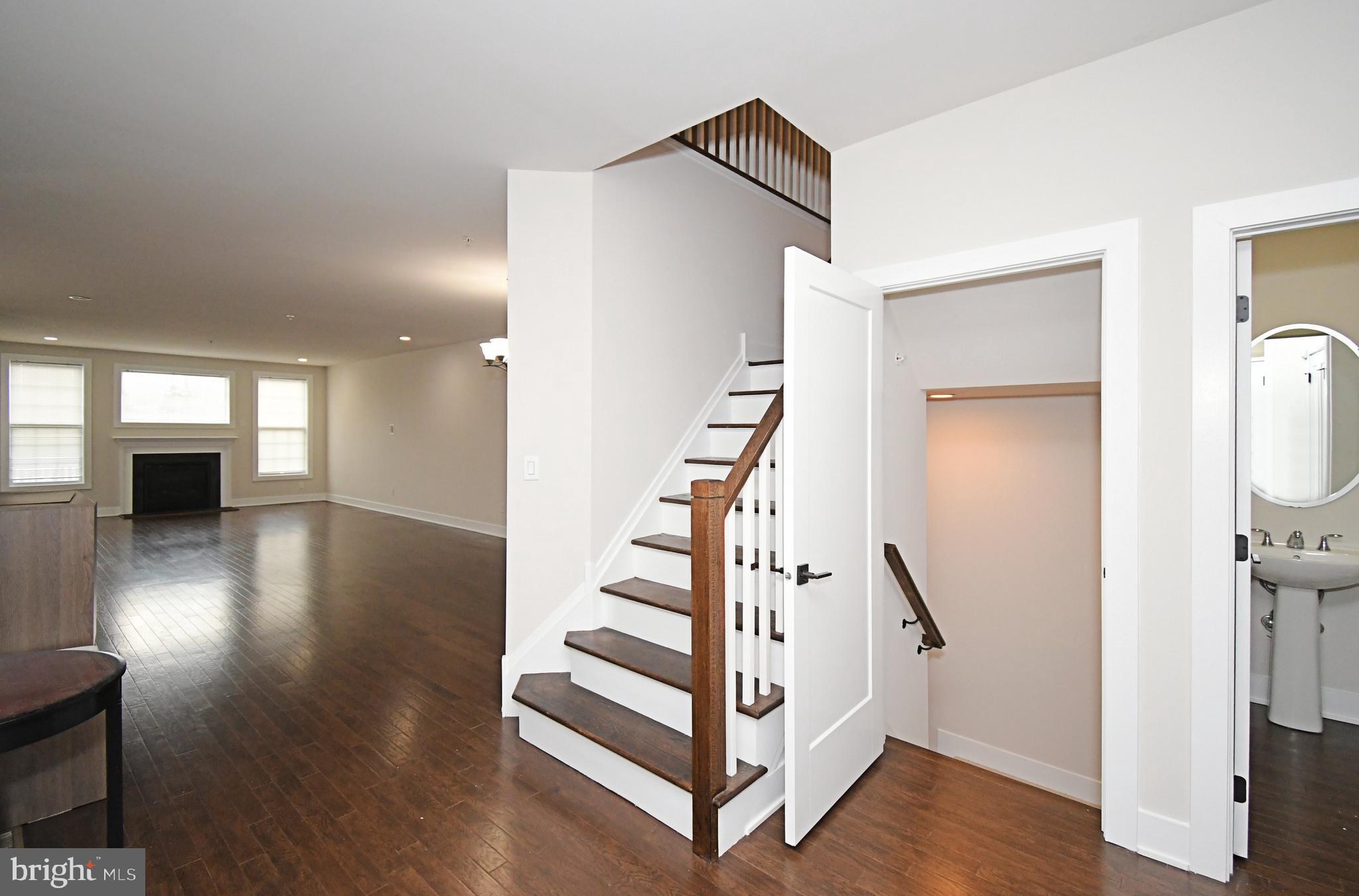 WHITE SPRINGS AT PROVIDENCE - Residential Lease