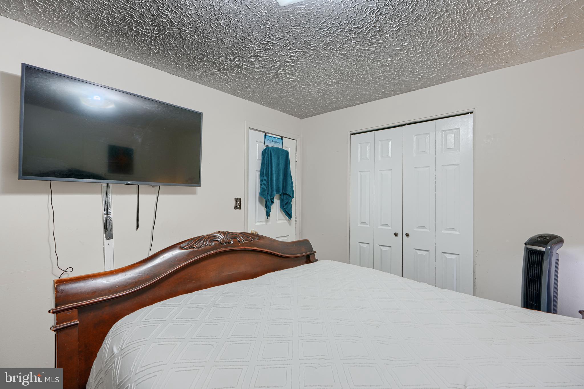 RIVERWOOD PARK - Residential