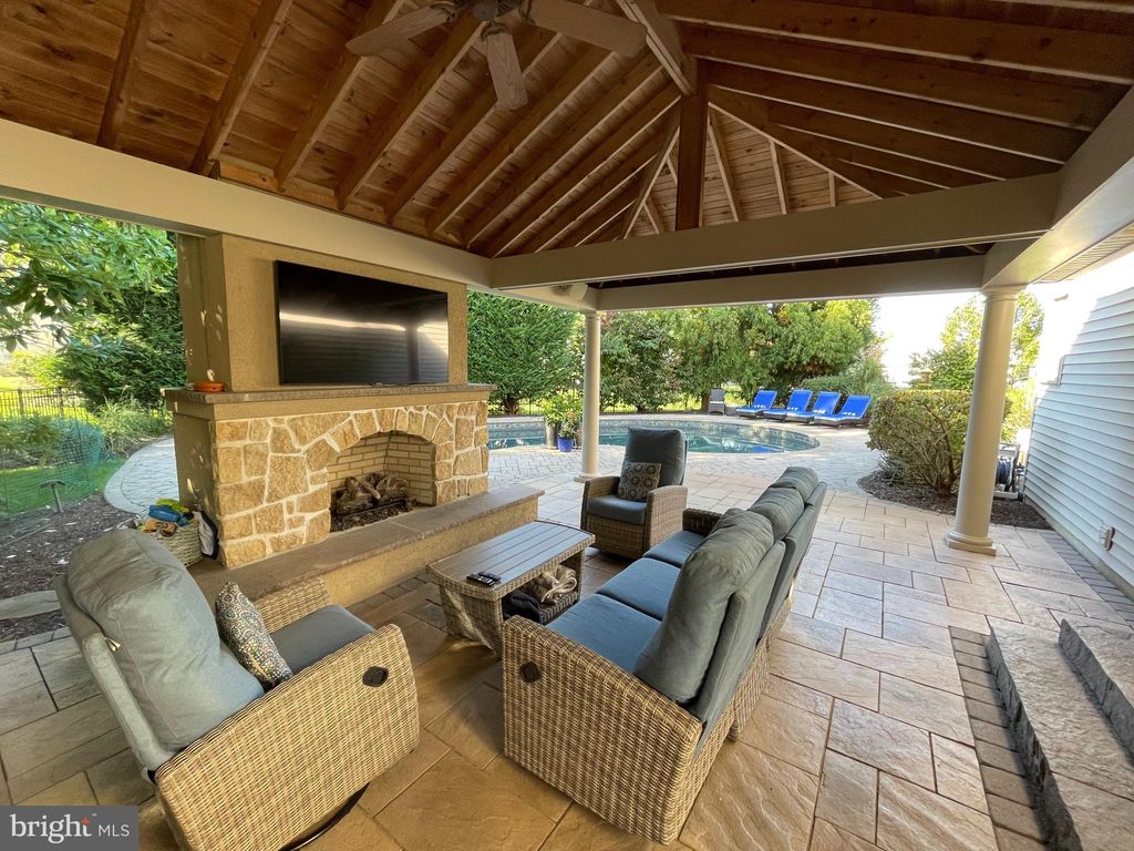 Photo of 1342 Bryan Drive, LANCASTER, PA 17601 (MLS # PALA2078904)