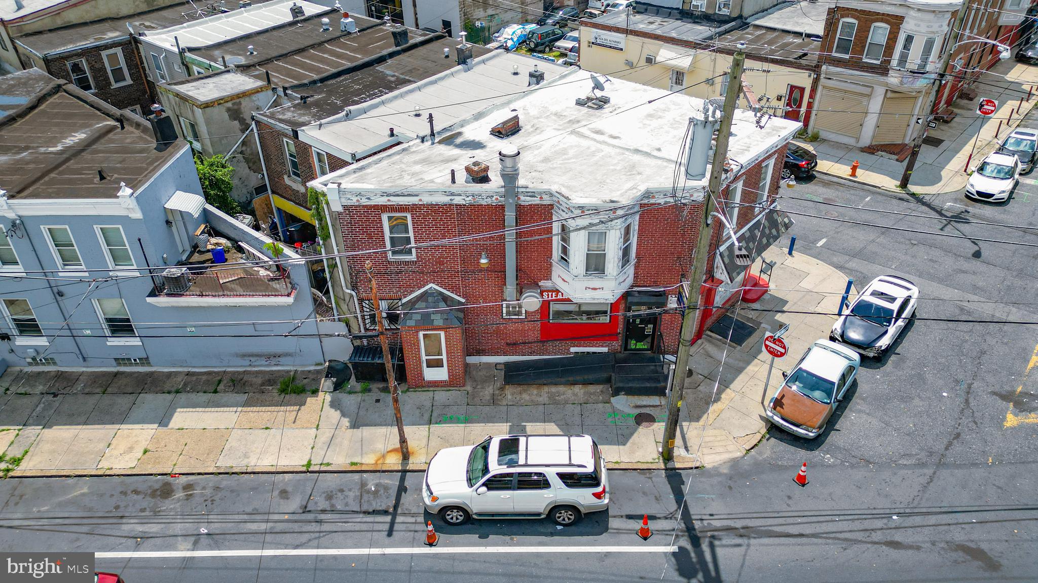 527 W BUTLER STREET 529