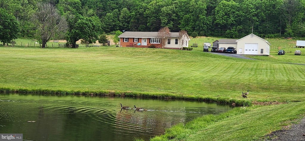 Photo of 4001 Bentonville Road, BENTONVILLE, VA 22610 (MLS # VAWR2013828)