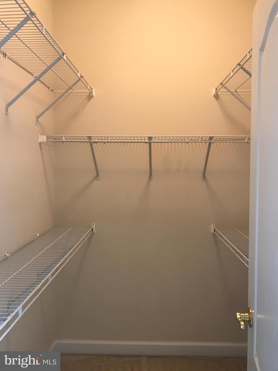 KING FARM BAILEYS COMMON - Residential Lease