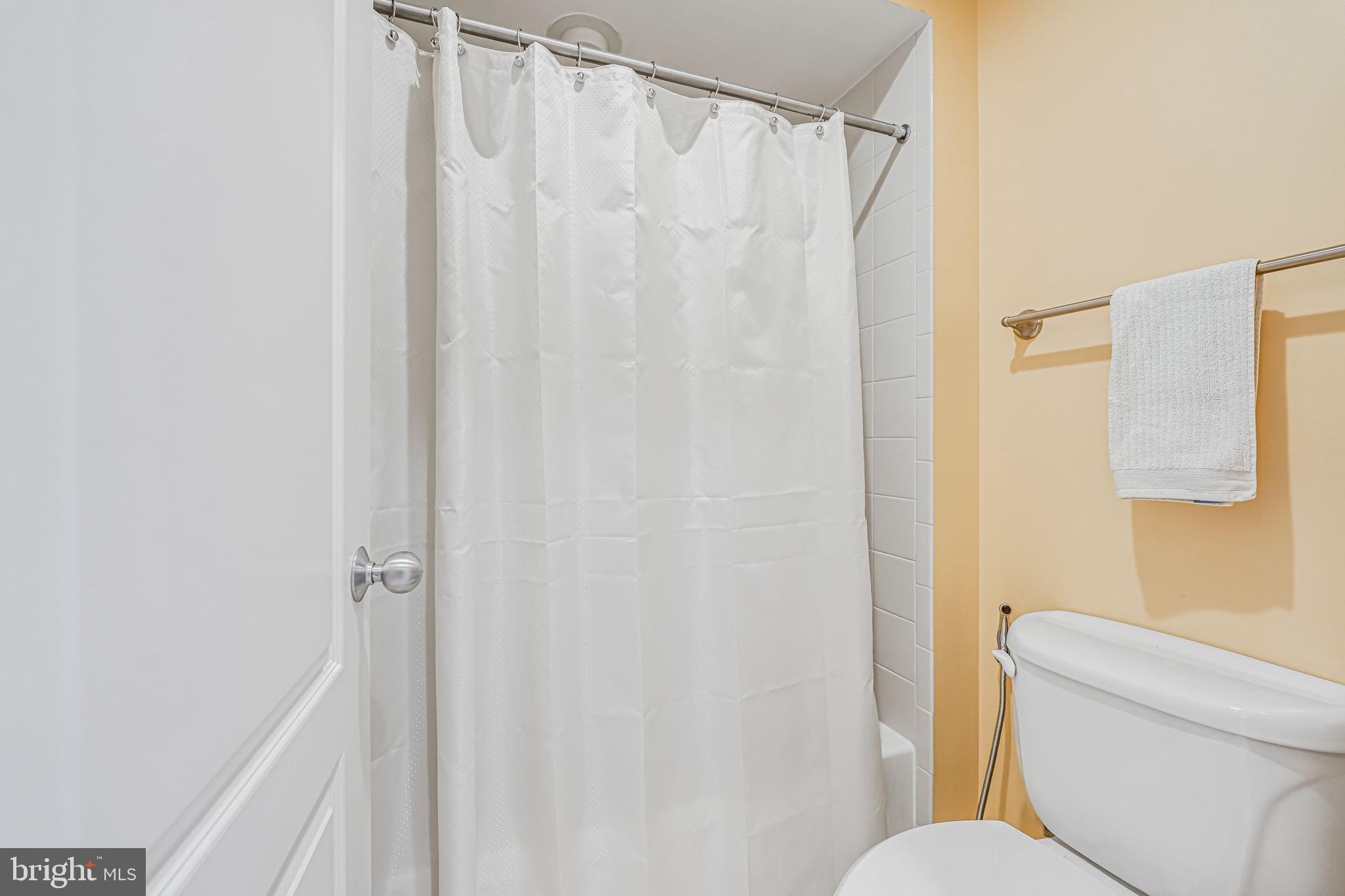 RED CEDAR WEST - Residential