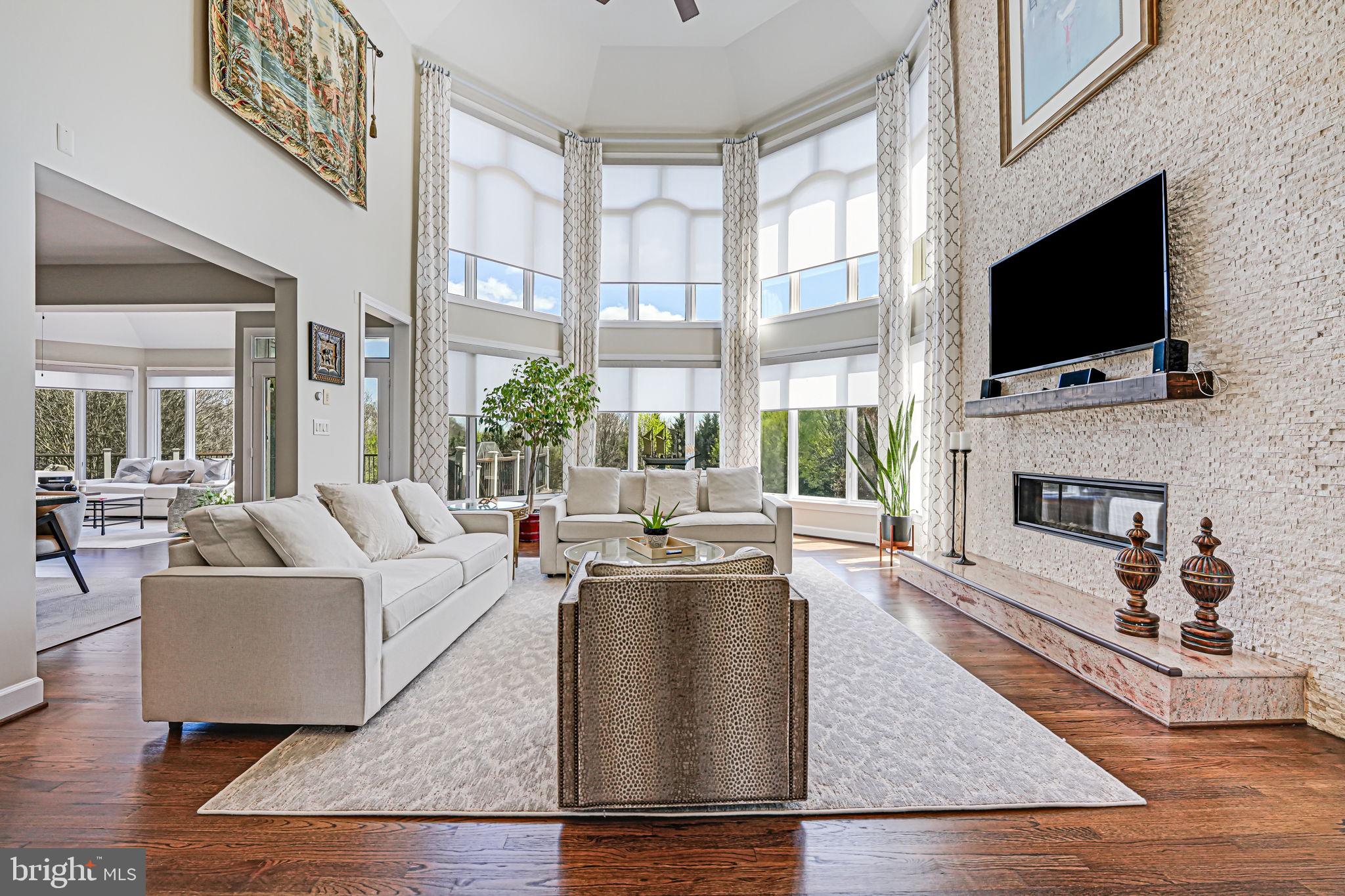 RED CEDAR WEST - Residential