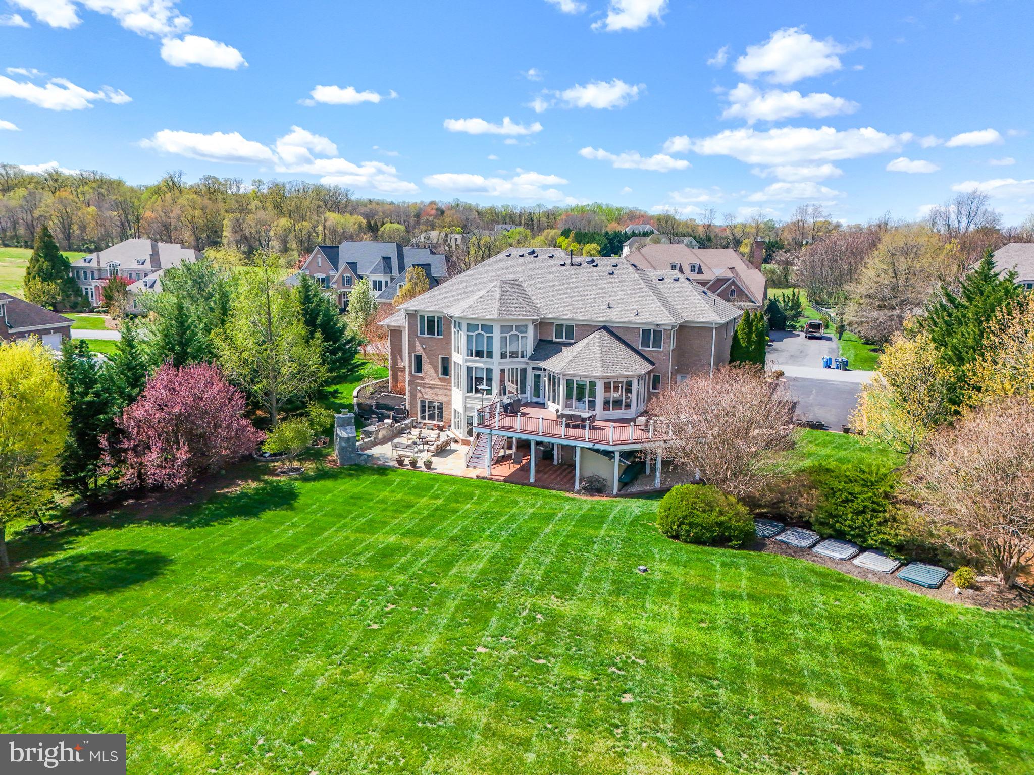 RED CEDAR WEST - Residential