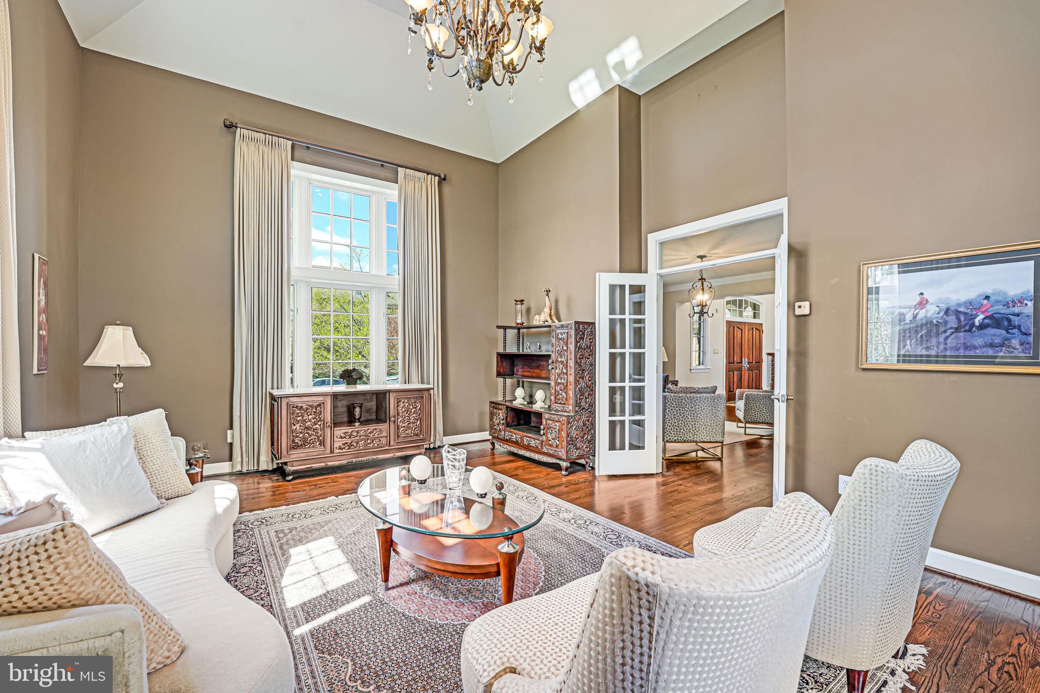 RED CEDAR WEST - Residential