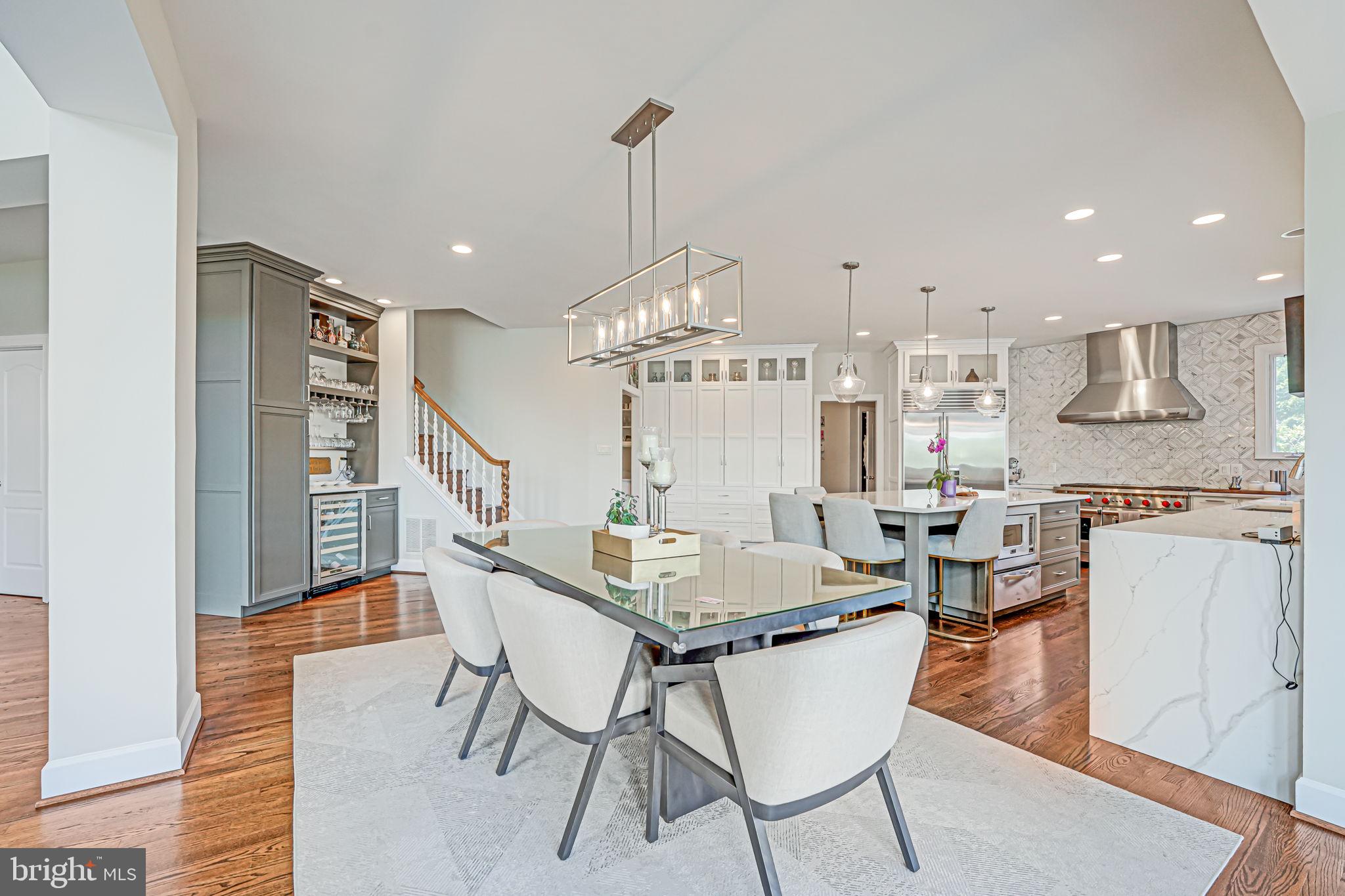 RED CEDAR WEST - Residential