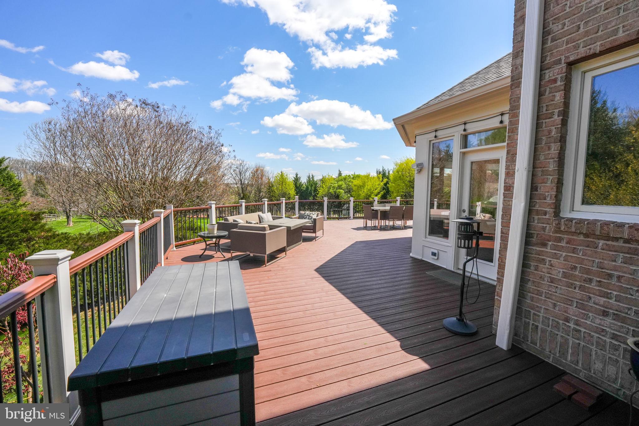 RED CEDAR WEST - Residential