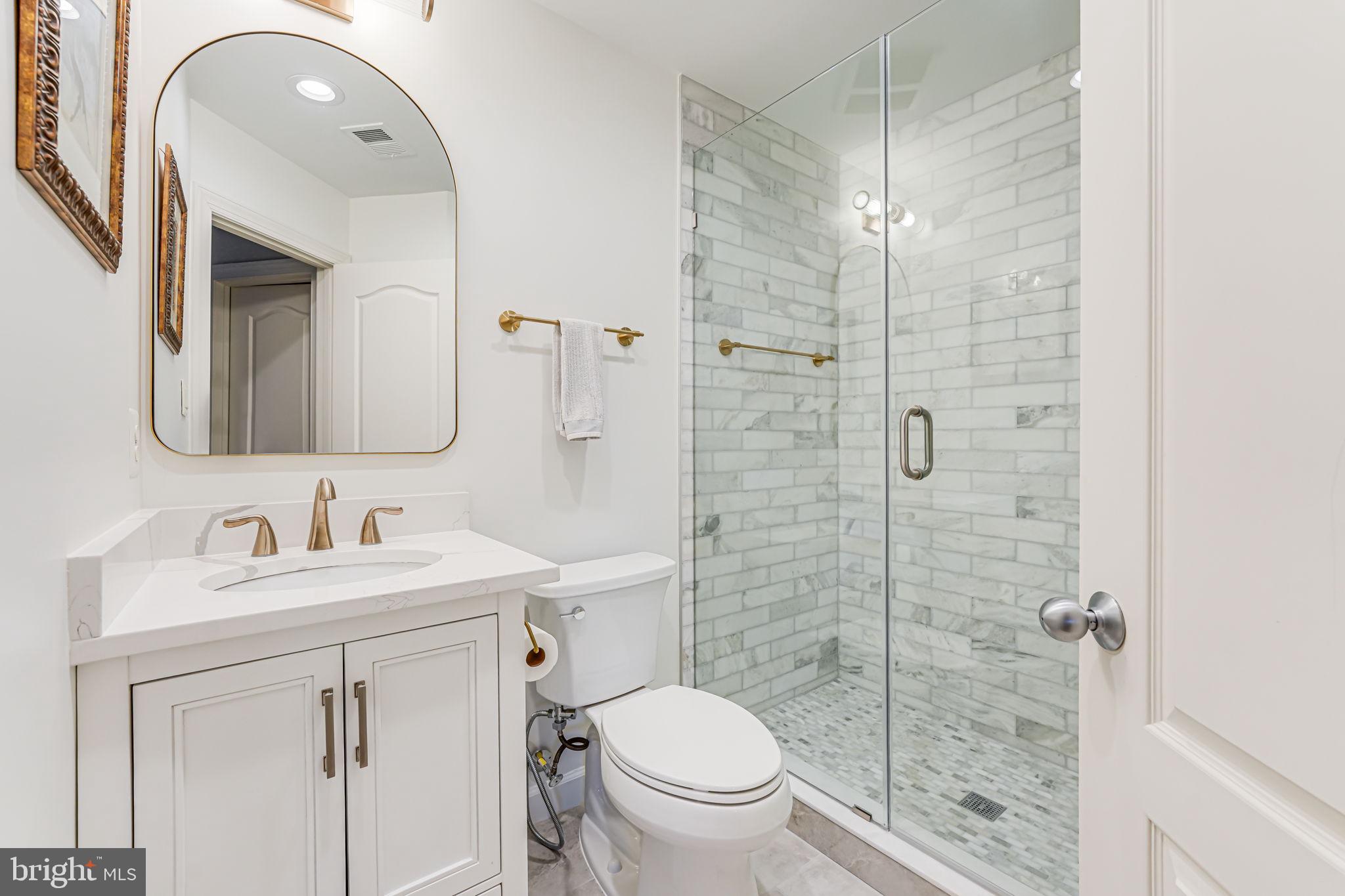 RED CEDAR WEST - Residential