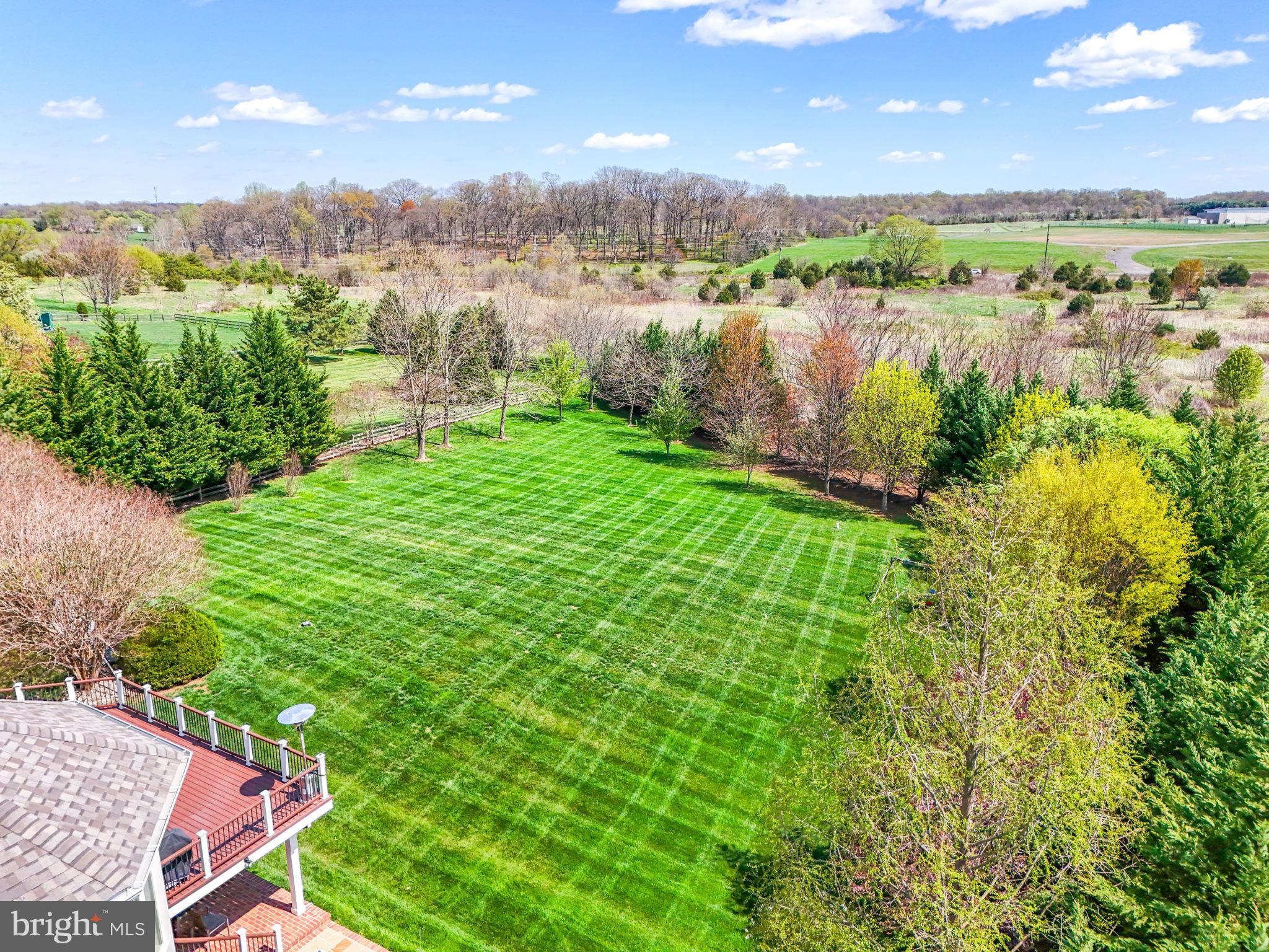 RED CEDAR WEST - Residential