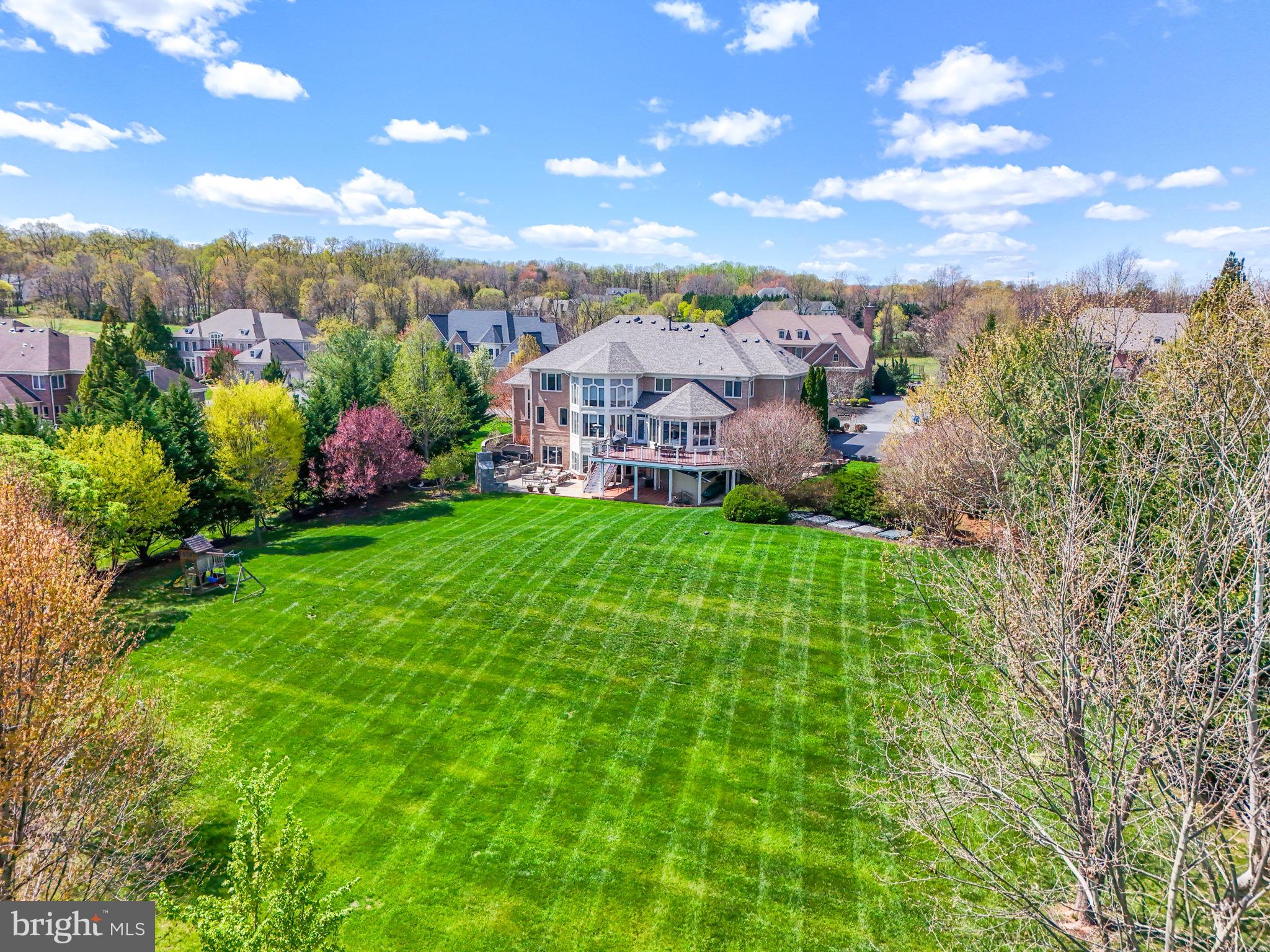 RED CEDAR WEST - Residential