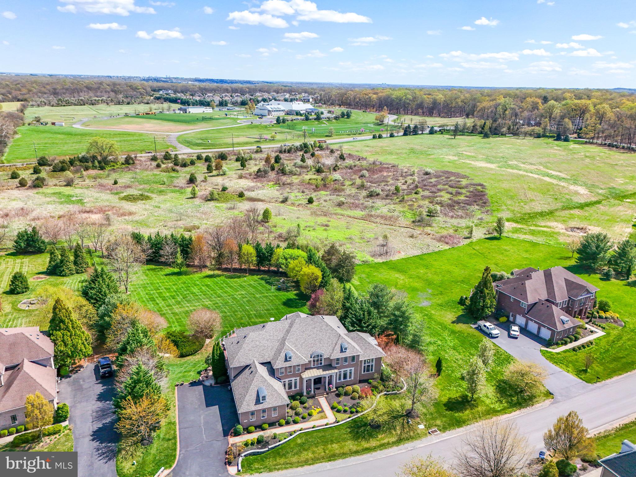 RED CEDAR WEST - Residential