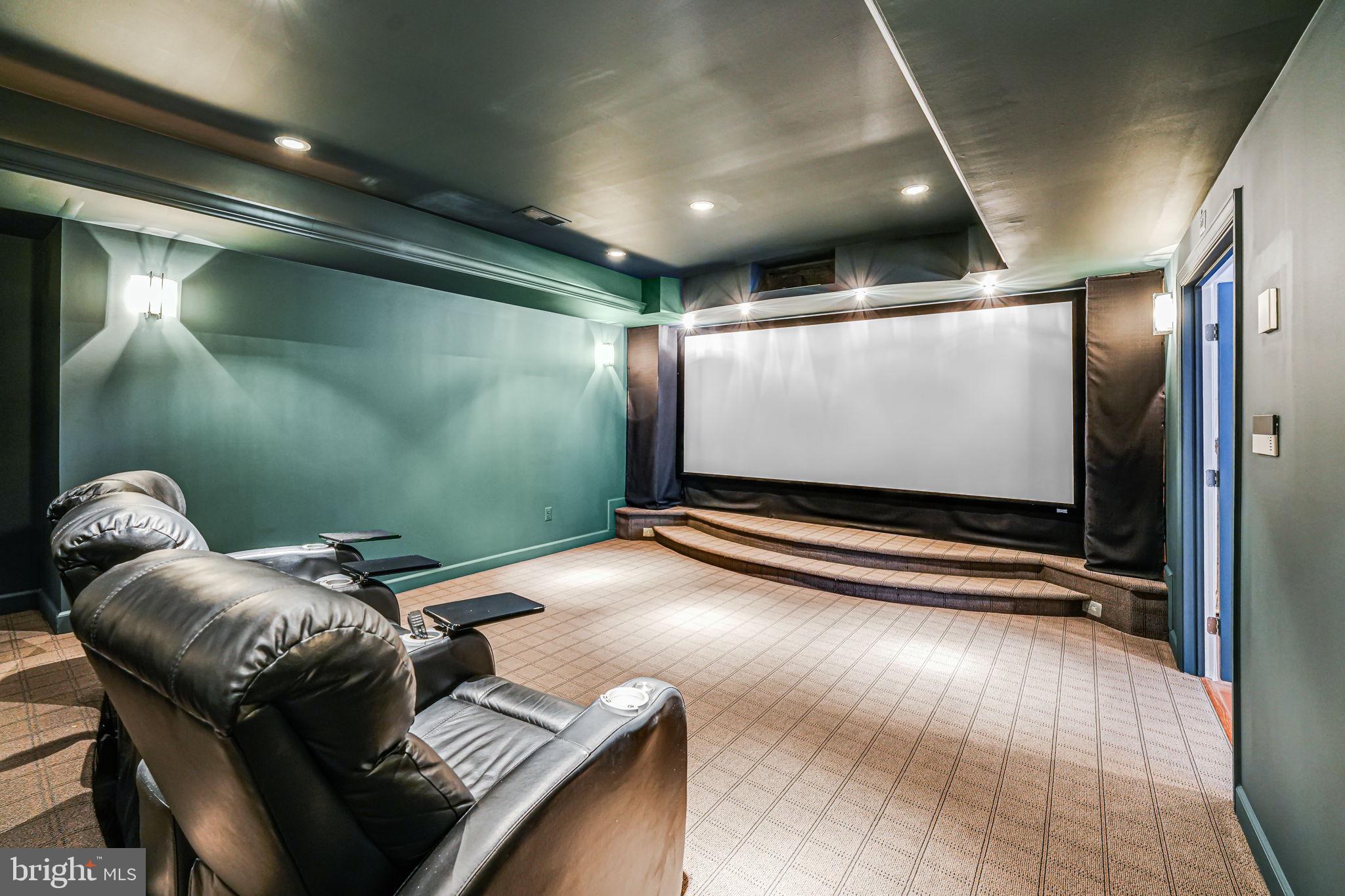 RED CEDAR WEST - Residential