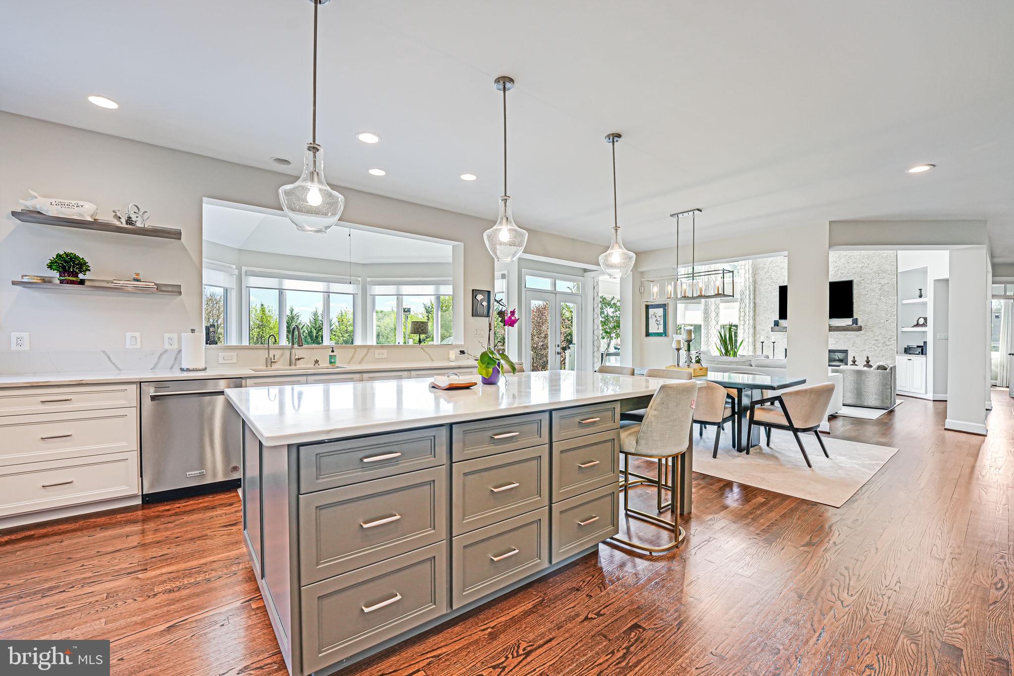 RED CEDAR WEST - Residential