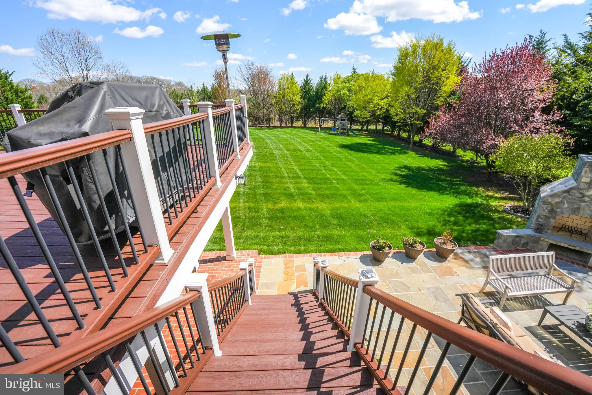 RED CEDAR WEST - Residential