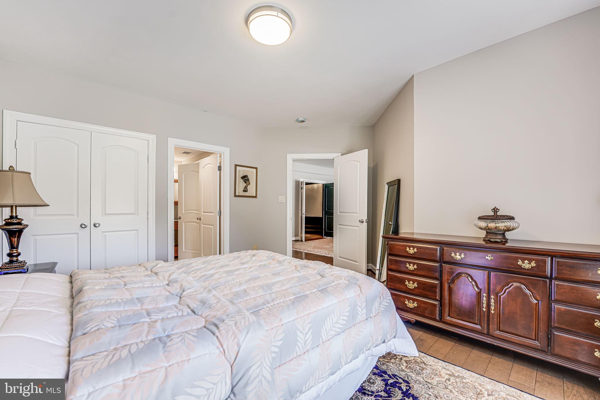 RED CEDAR WEST - Residential