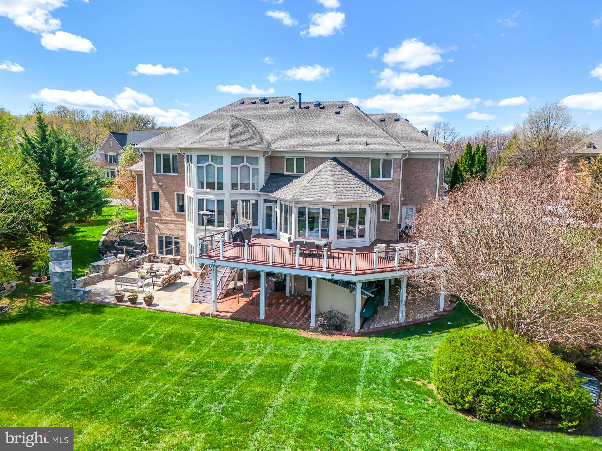 RED CEDAR WEST - Residential